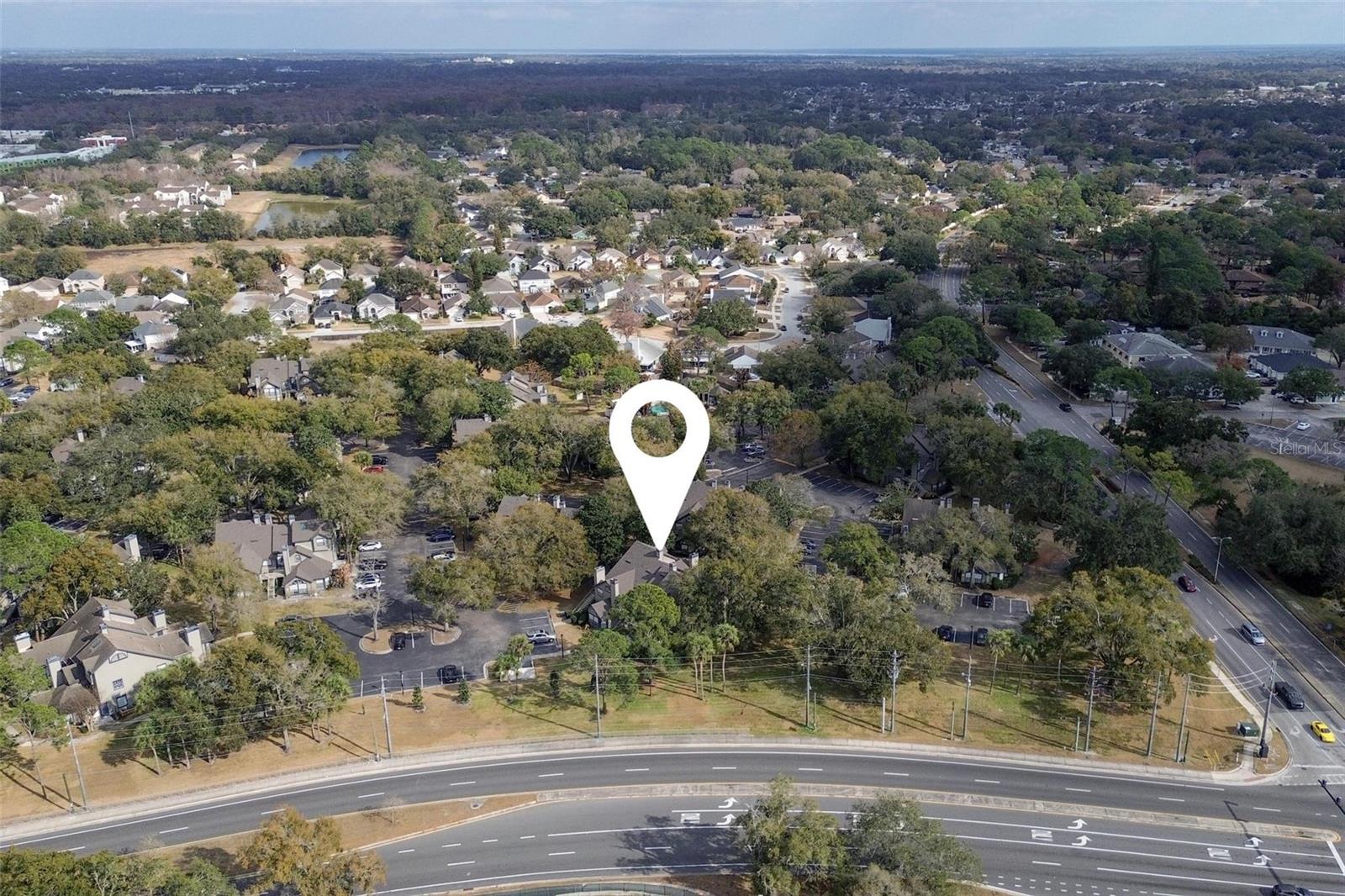 Image 51 of 60 For 966 Helmsley Court 100