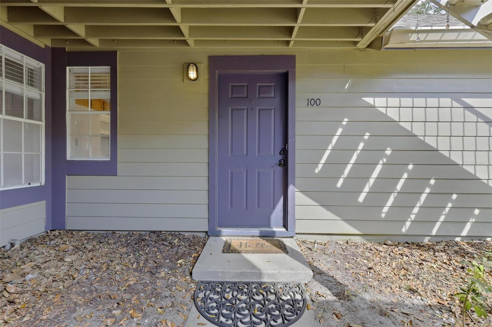 Image 6 of 60 For 966 Helmsley Court 100