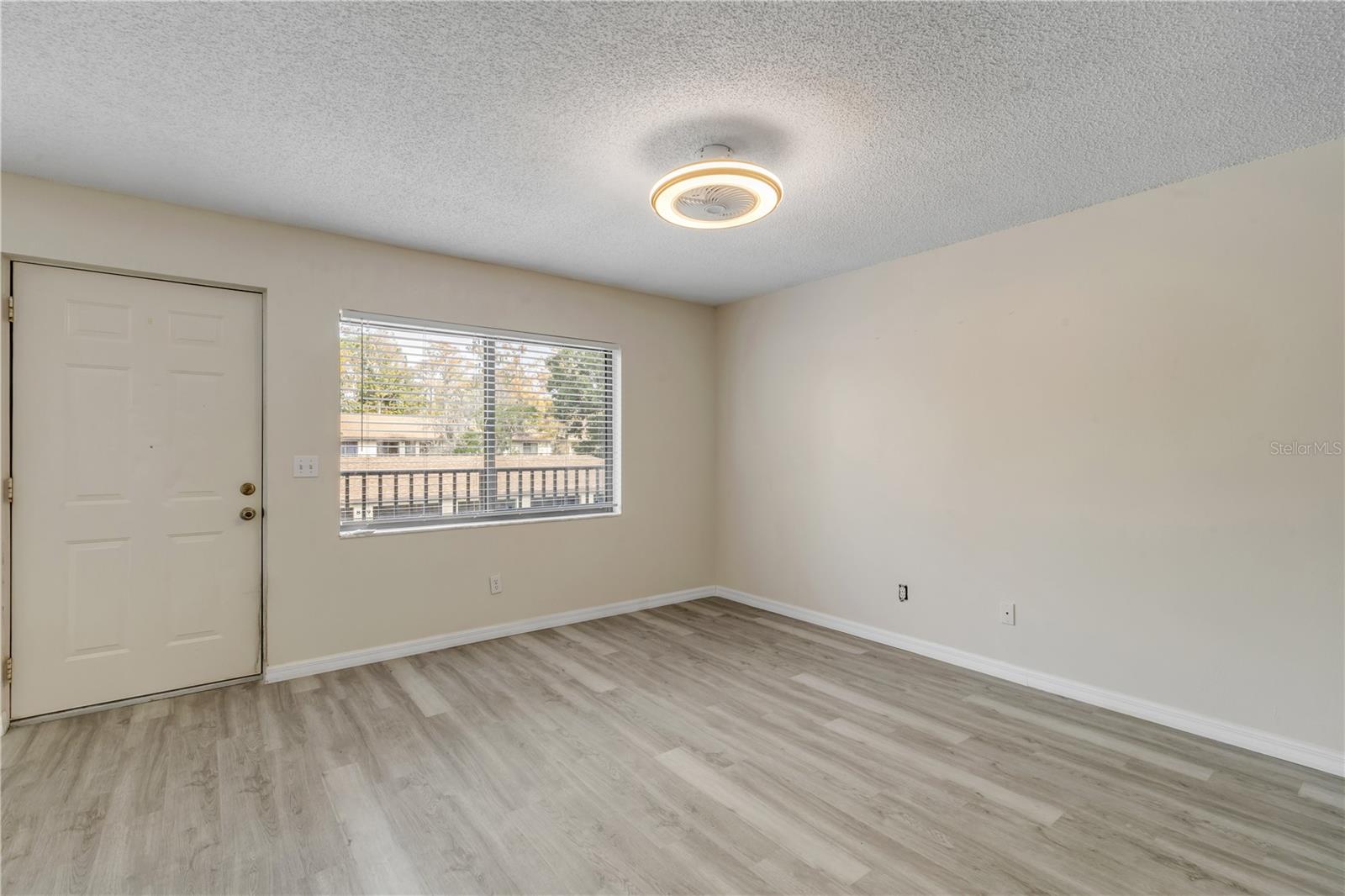 Image 12 of 28 For 1601 Big Tree Road 807