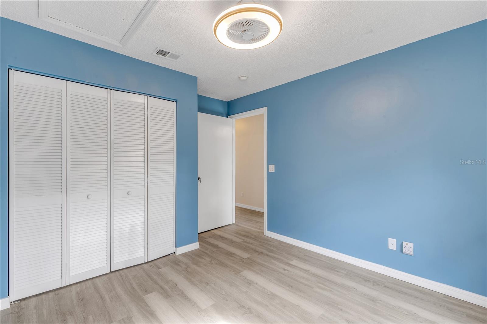 Image 20 of 28 For 1601 Big Tree Road 807