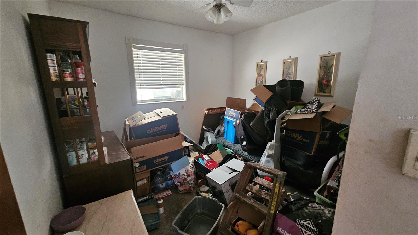 Image 10 of 39 For 43734 West Lane