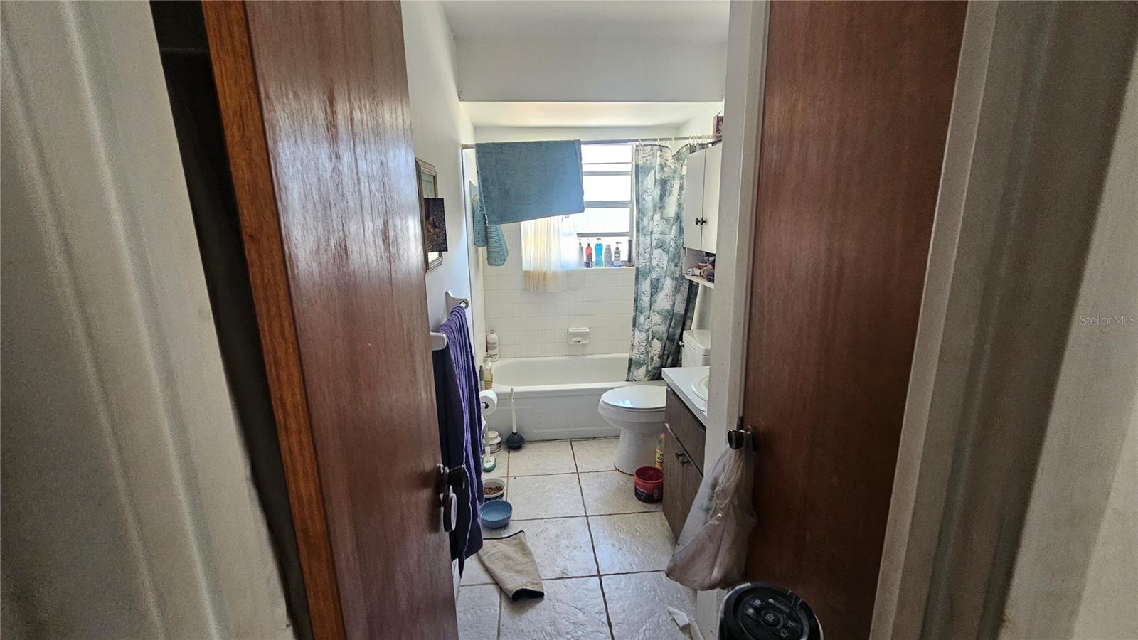 Image 17 of 39 For 43734 West Lane