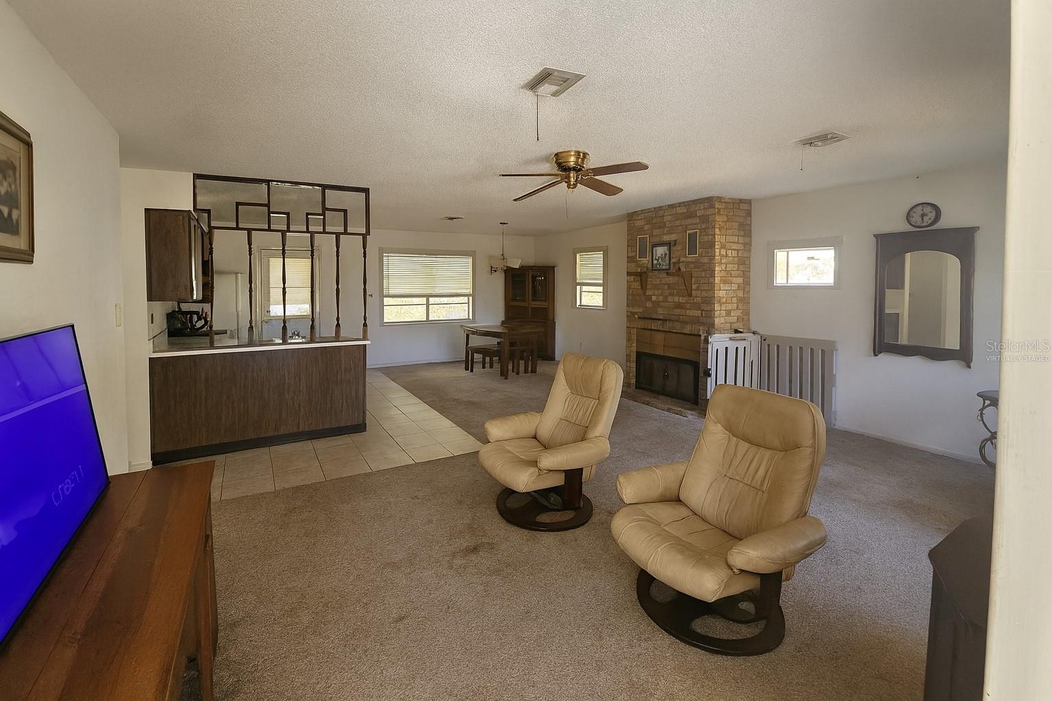 Image 5 of 39 For 43734 West Lane