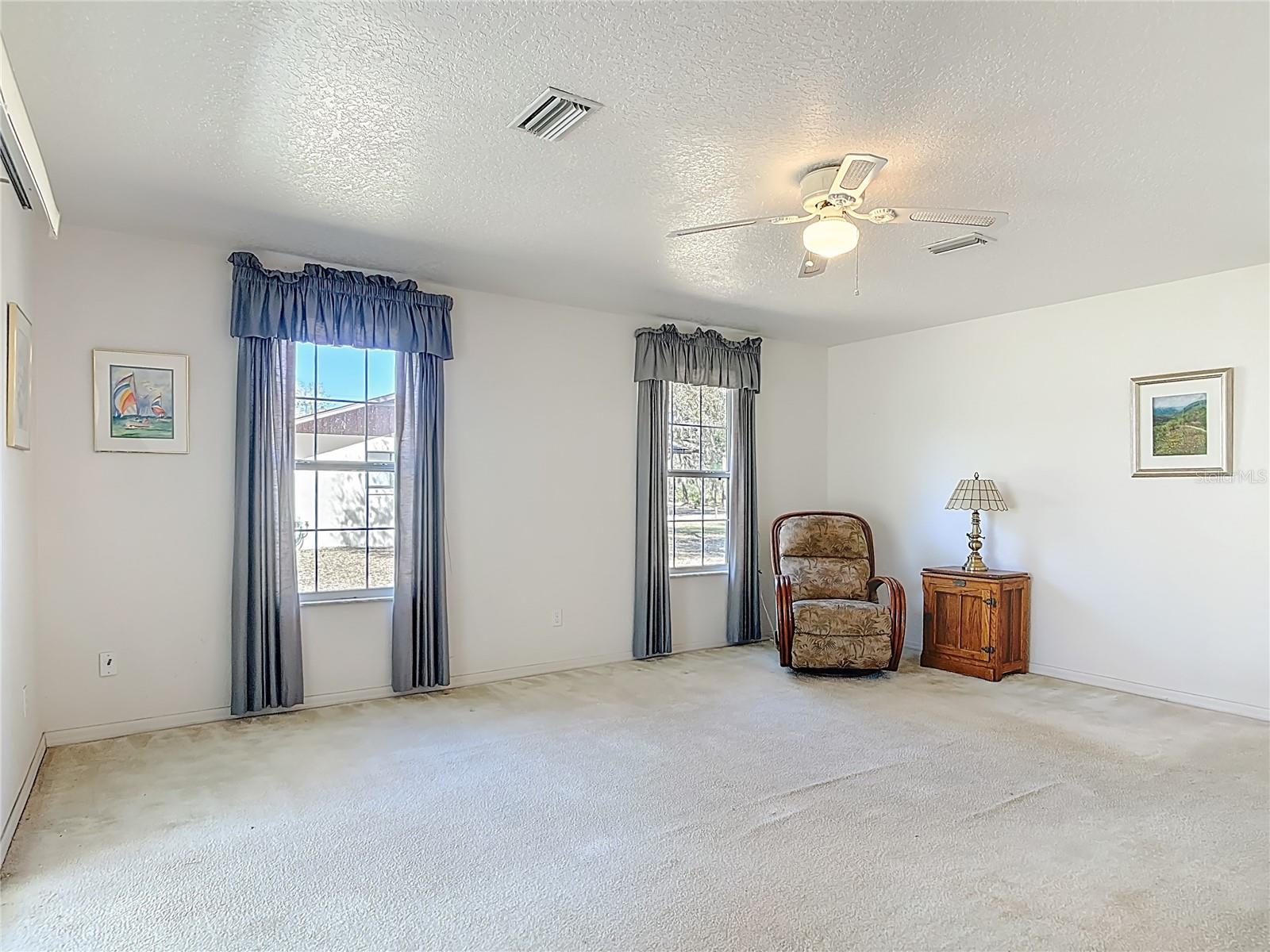 Image 24 of 63 For 1606 Center Street