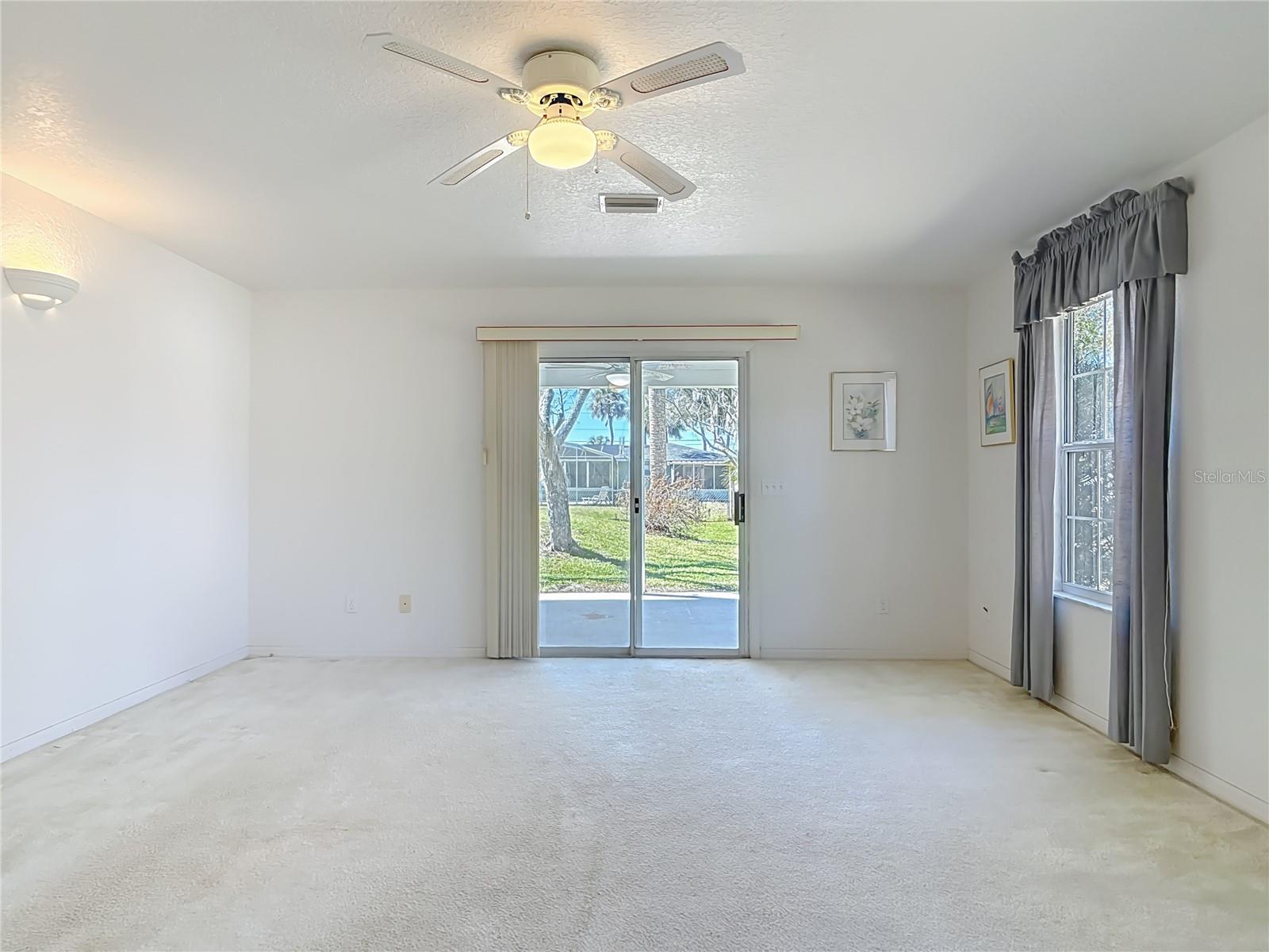 Image 27 of 63 For 1606 Center Street