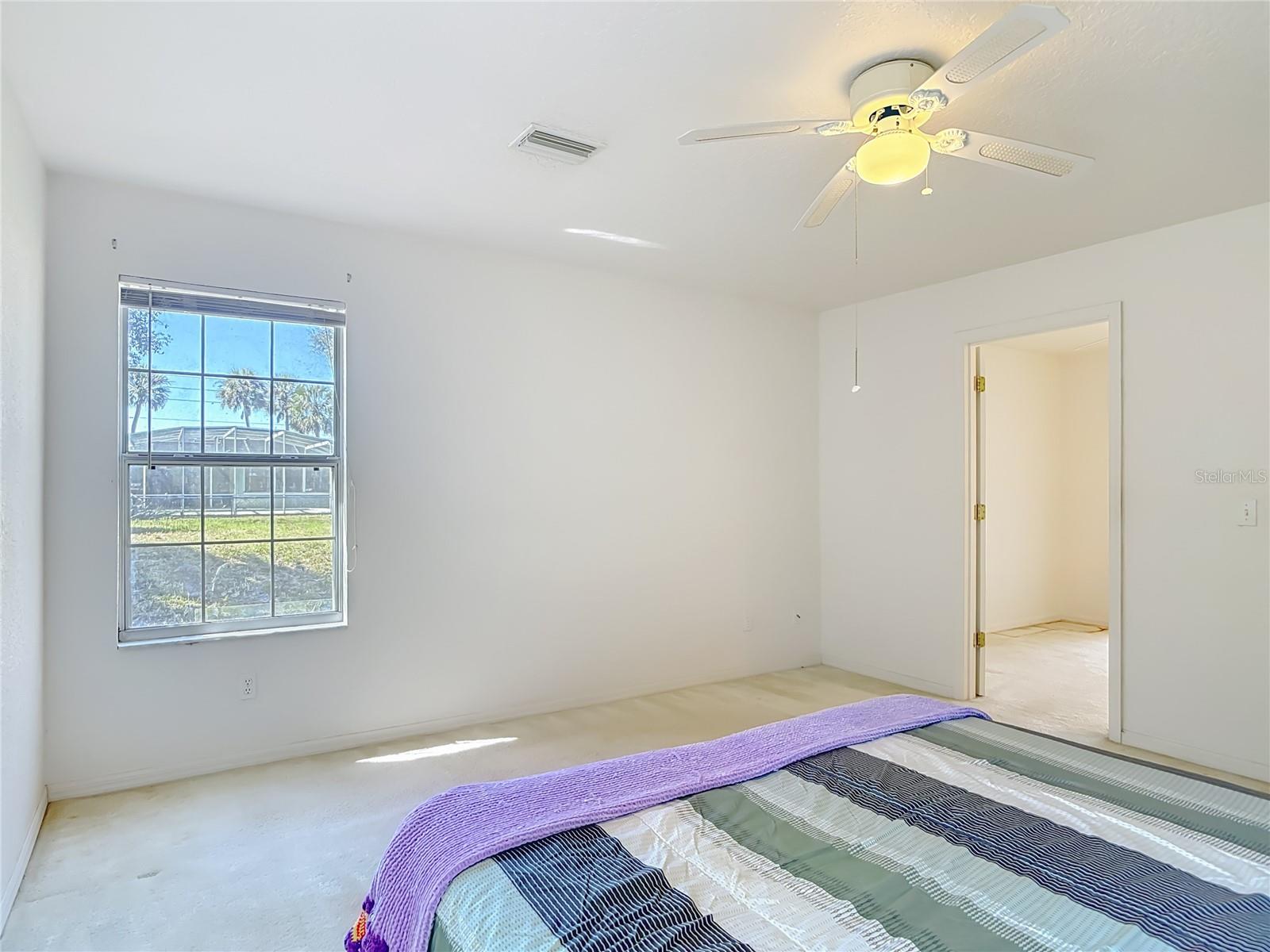 Image 31 of 63 For 1606 Center Street