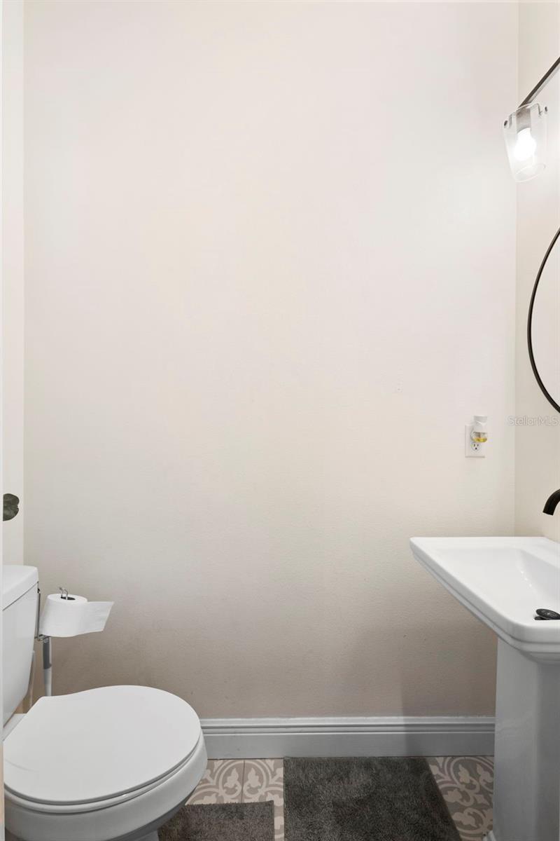 Image 13 of 24 For 104 Stone Street