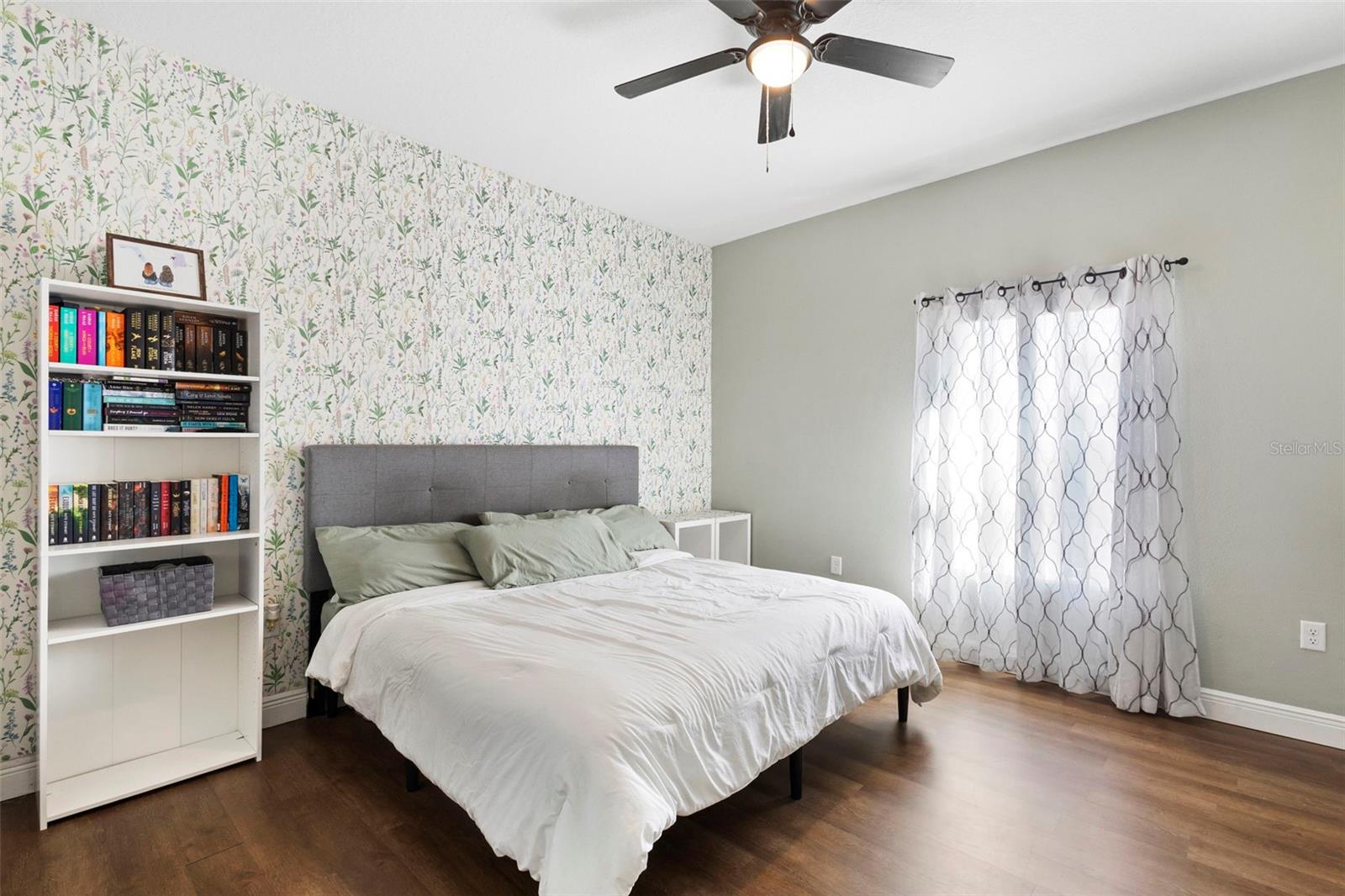 Image 6 of 24 For 104 Stone Street