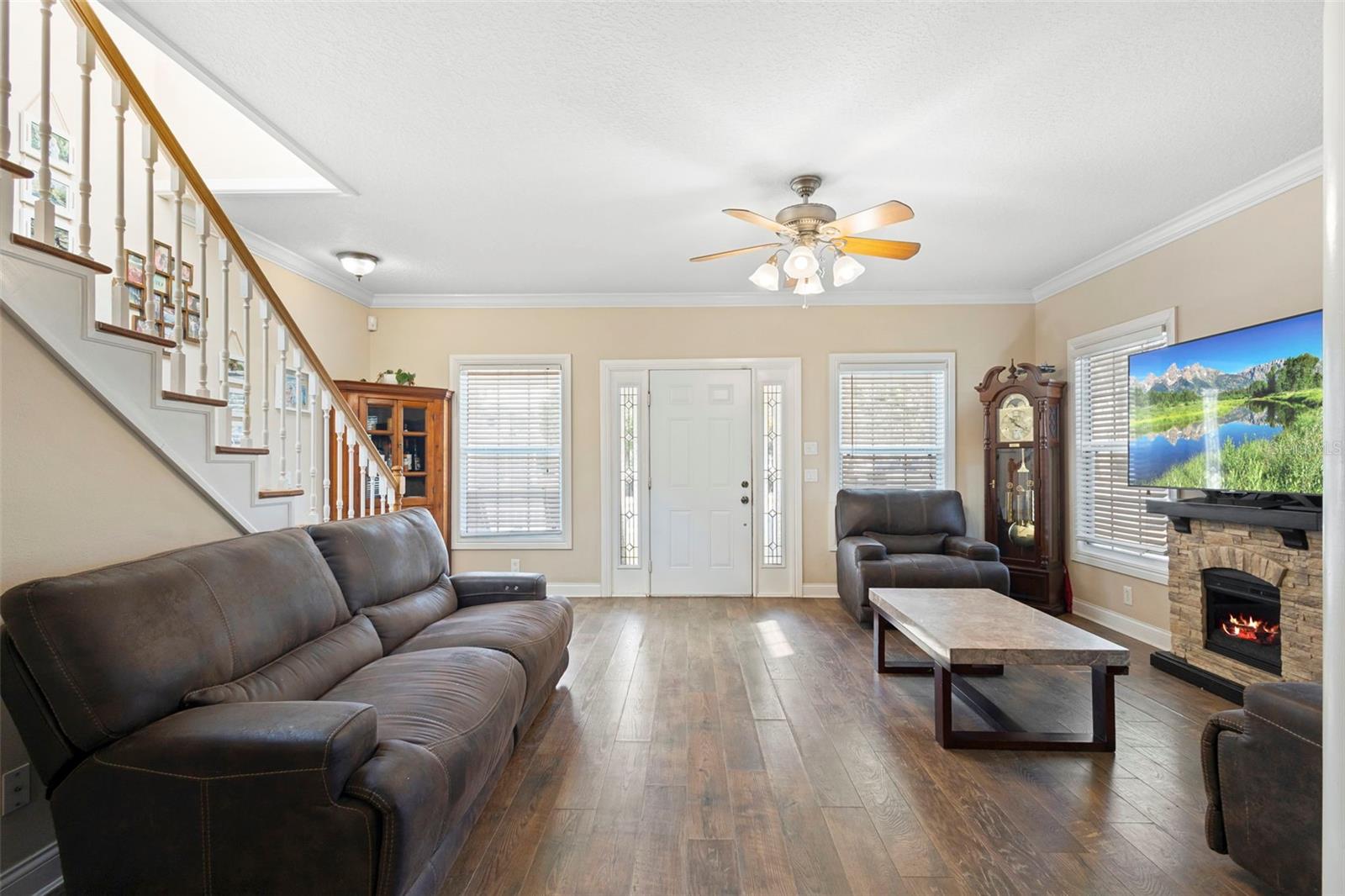 Image 13 of 52 For 310 Holly Avenue