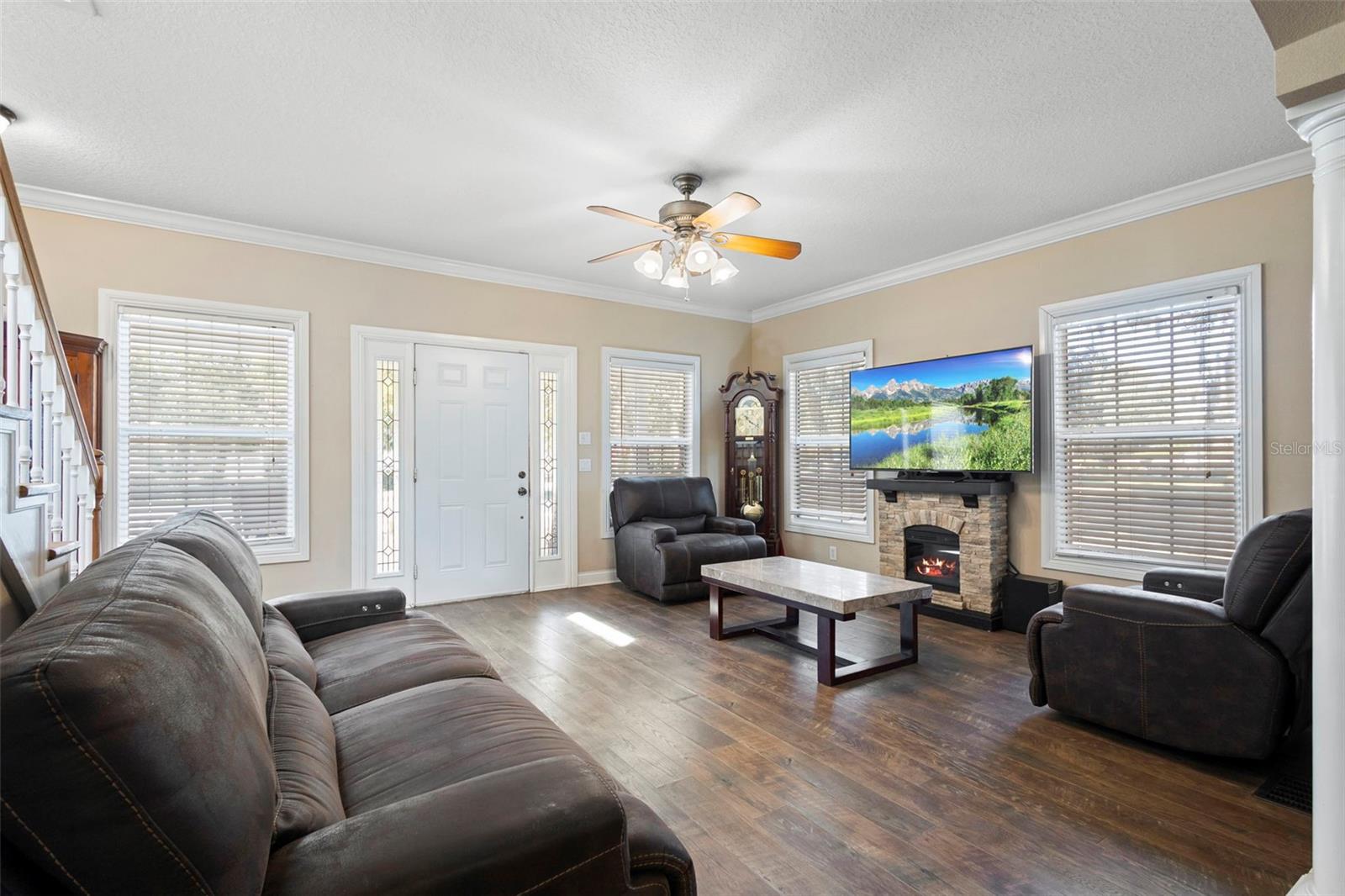 Image 14 of 52 For 310 Holly Avenue