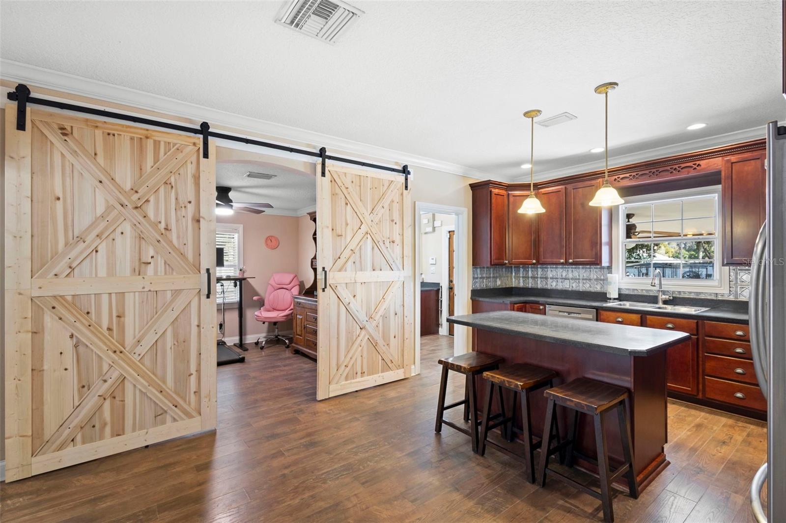 Image 17 of 52 For 310 Holly Avenue