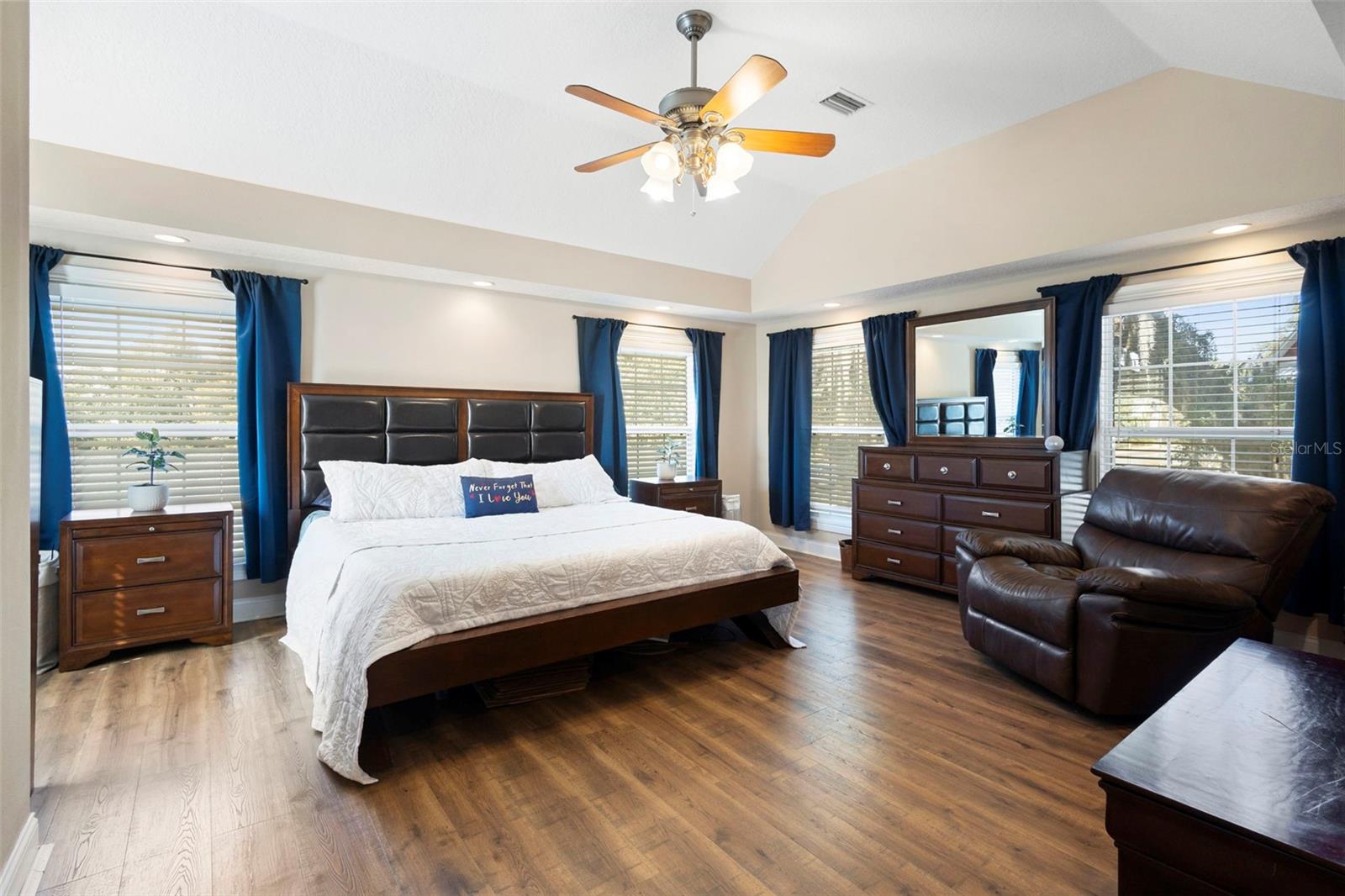 Image 29 of 52 For 310 Holly Avenue