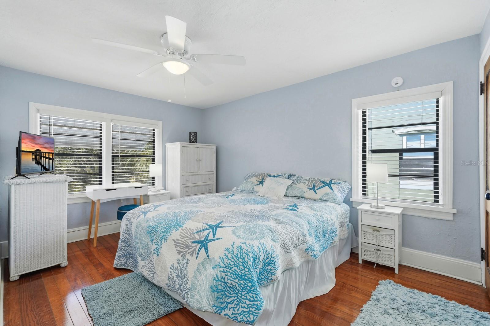 Image 4 of 42 For 7 Clarendon Court