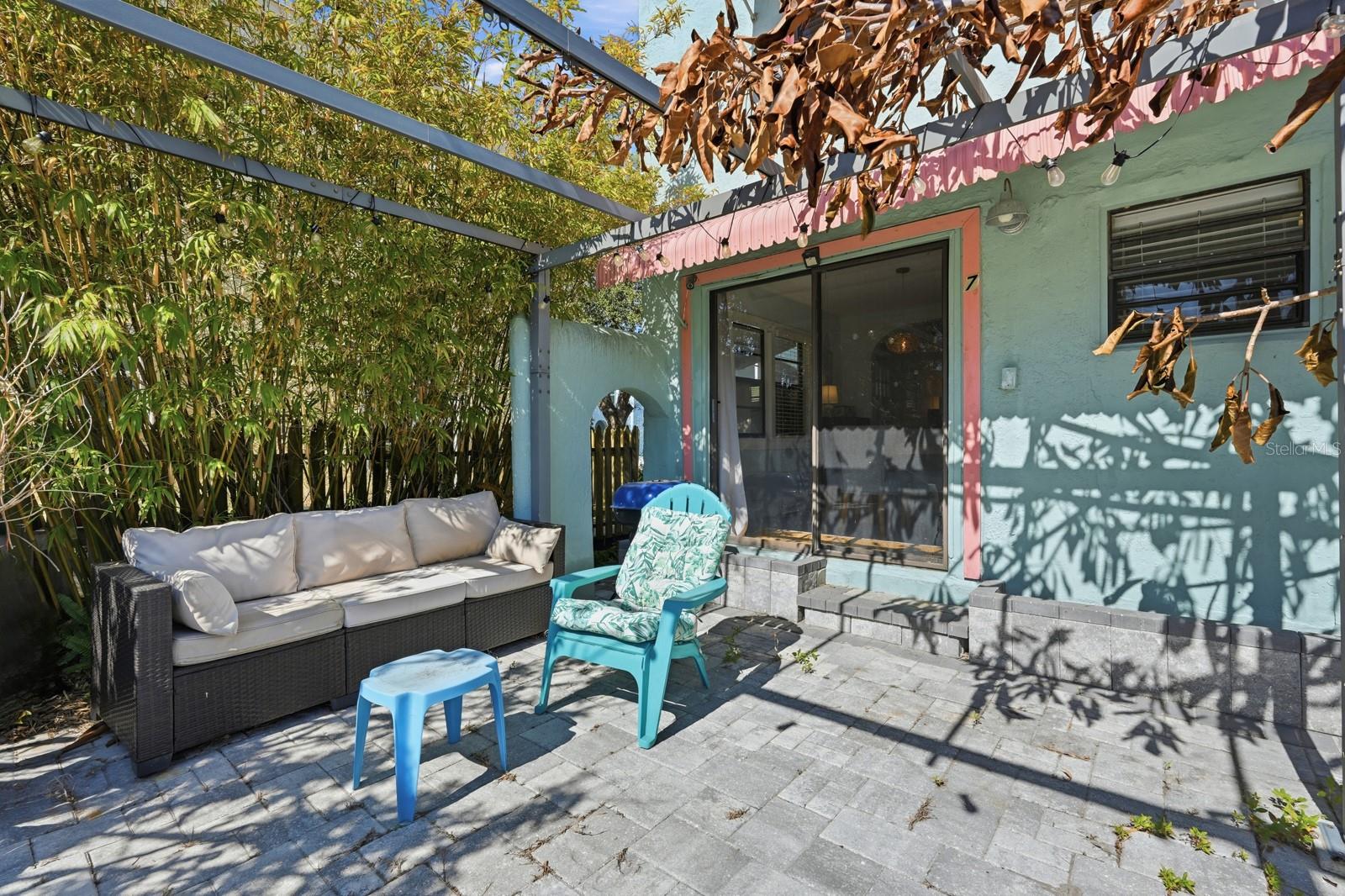 Image 6 of 42 For 7 Clarendon Court