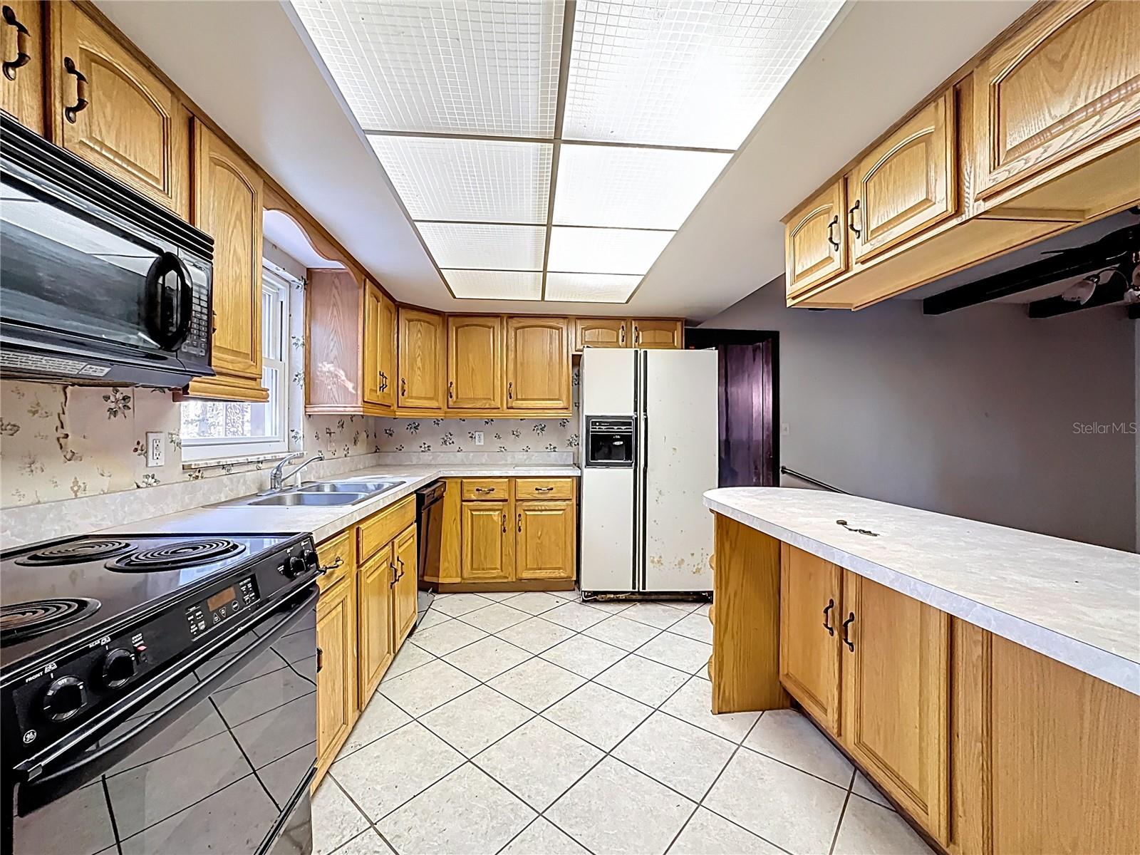 Image 18 of 65 For 5759 Lake Street