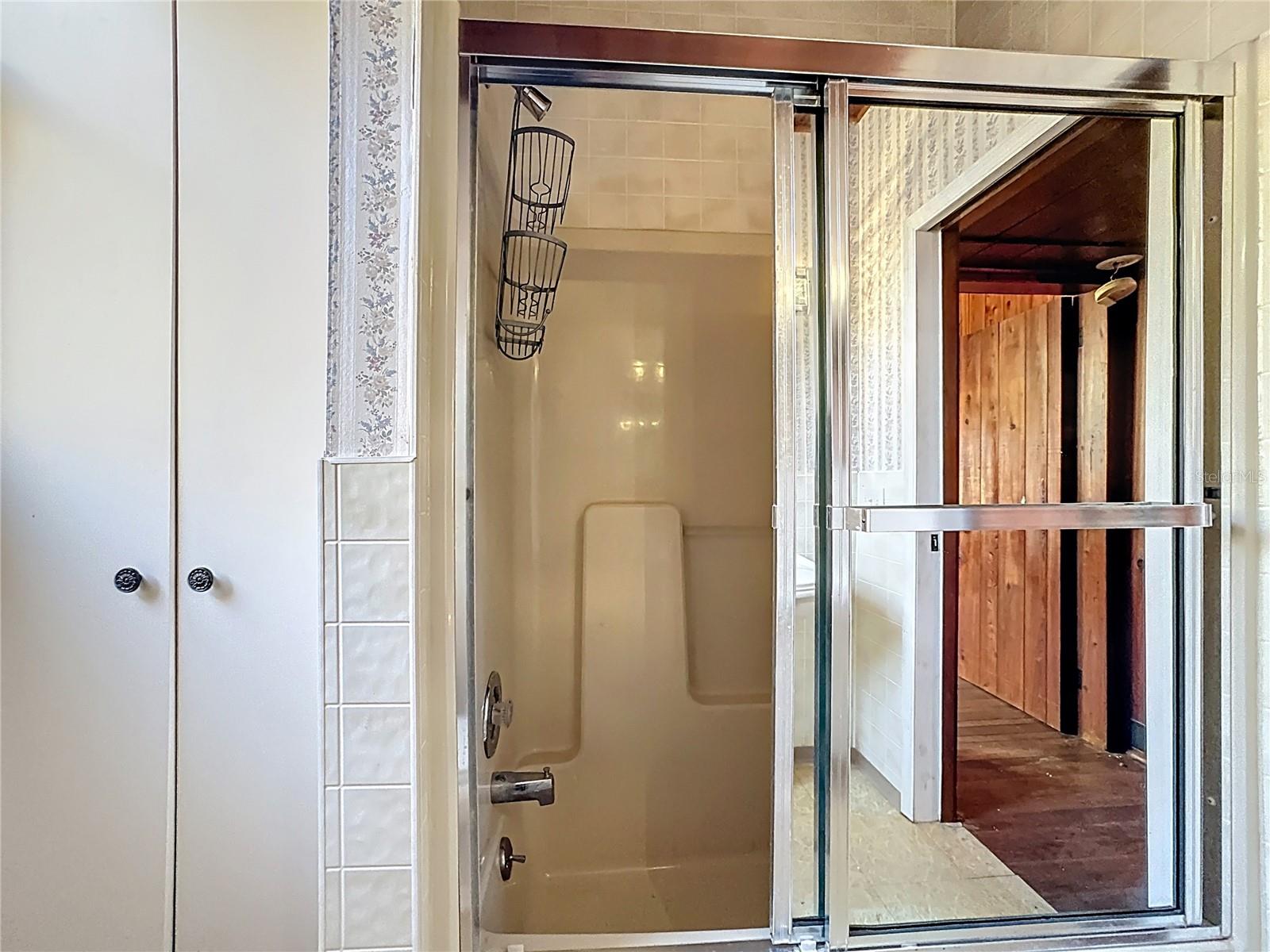 Image 34 of 65 For 5759 Lake Street