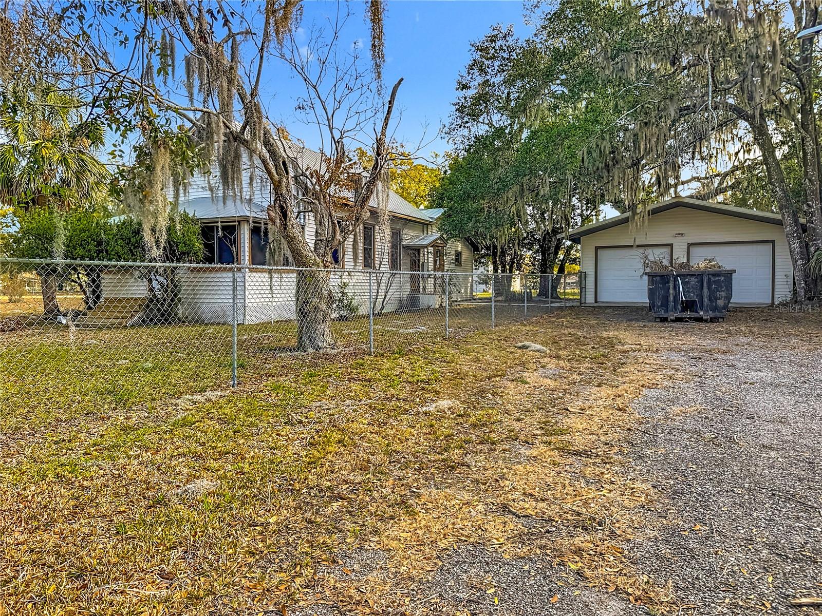 Image 4 of 65 For 5759 Lake Street