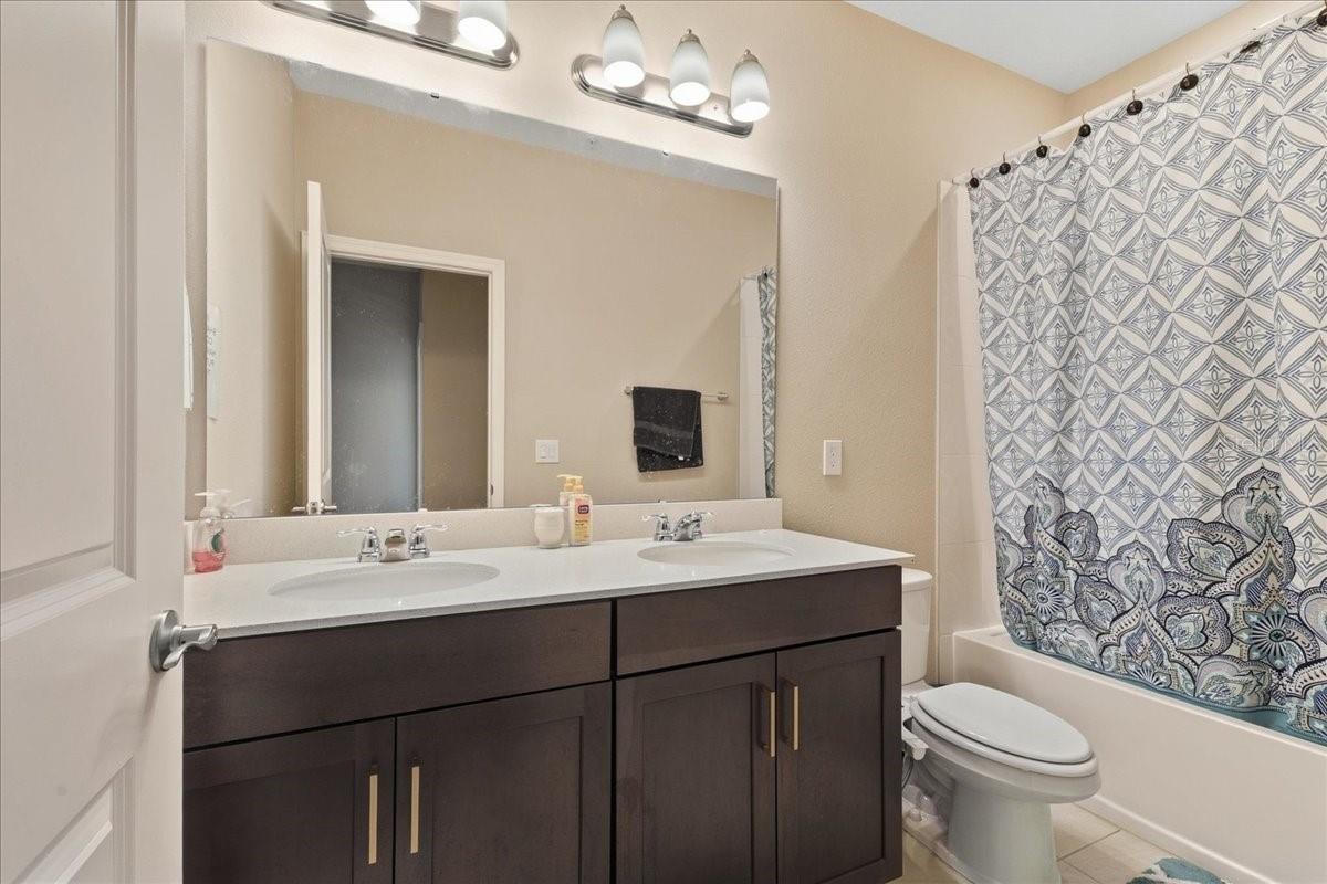 Image 24 of 30 For 14058 Frasier Street