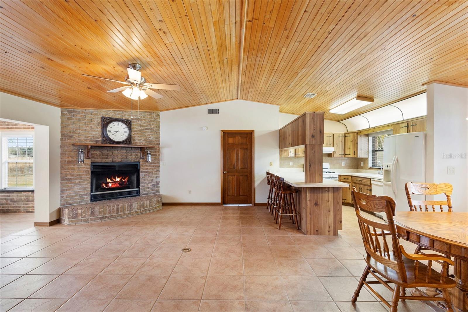 Image 15 of 46 For 4745 Grand Avenue