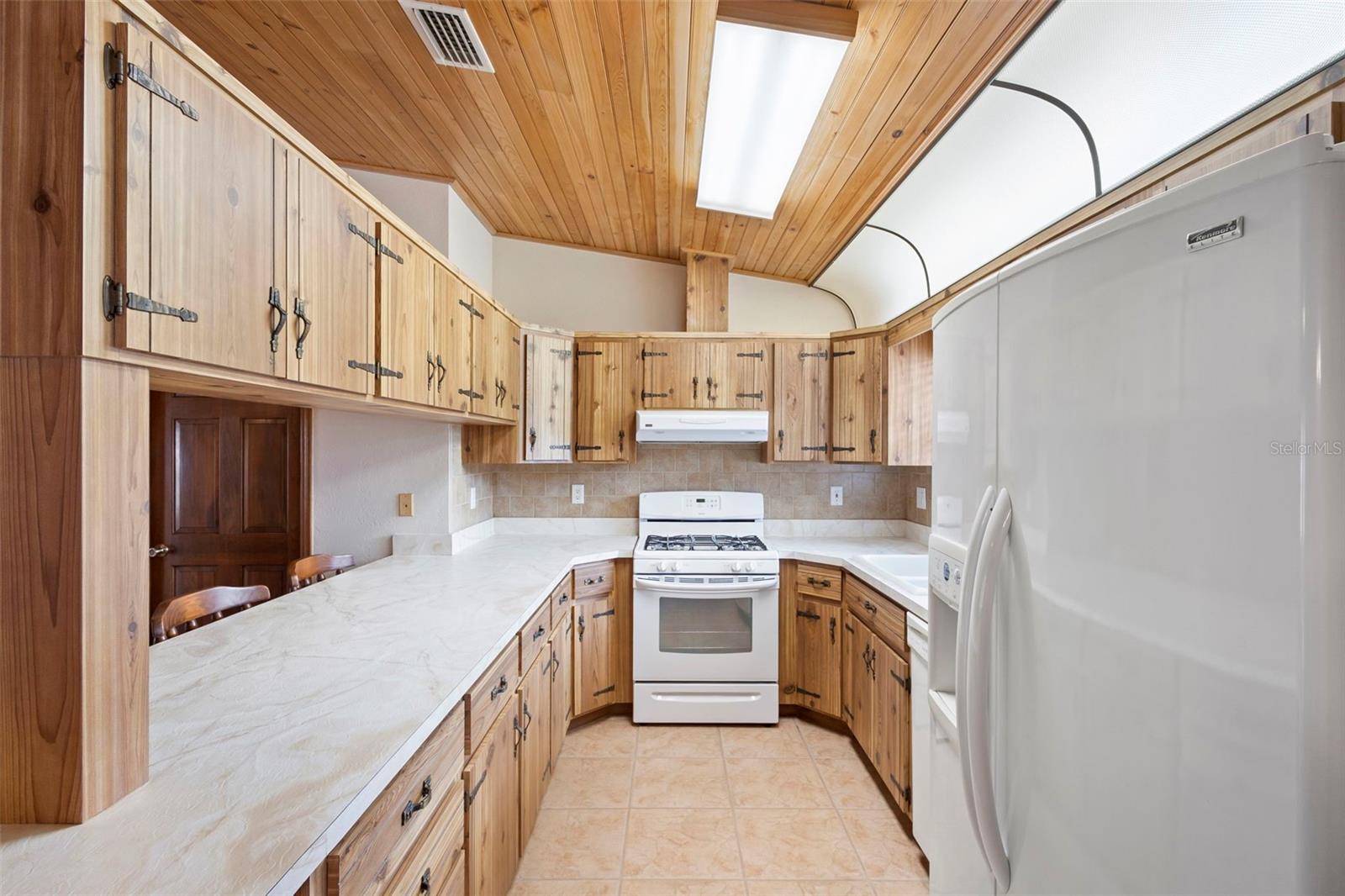 Image 18 of 46 For 4745 Grand Avenue