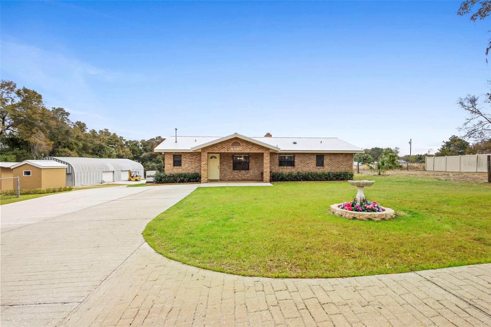 Image 4 of 46 For 4745 Grand Avenue