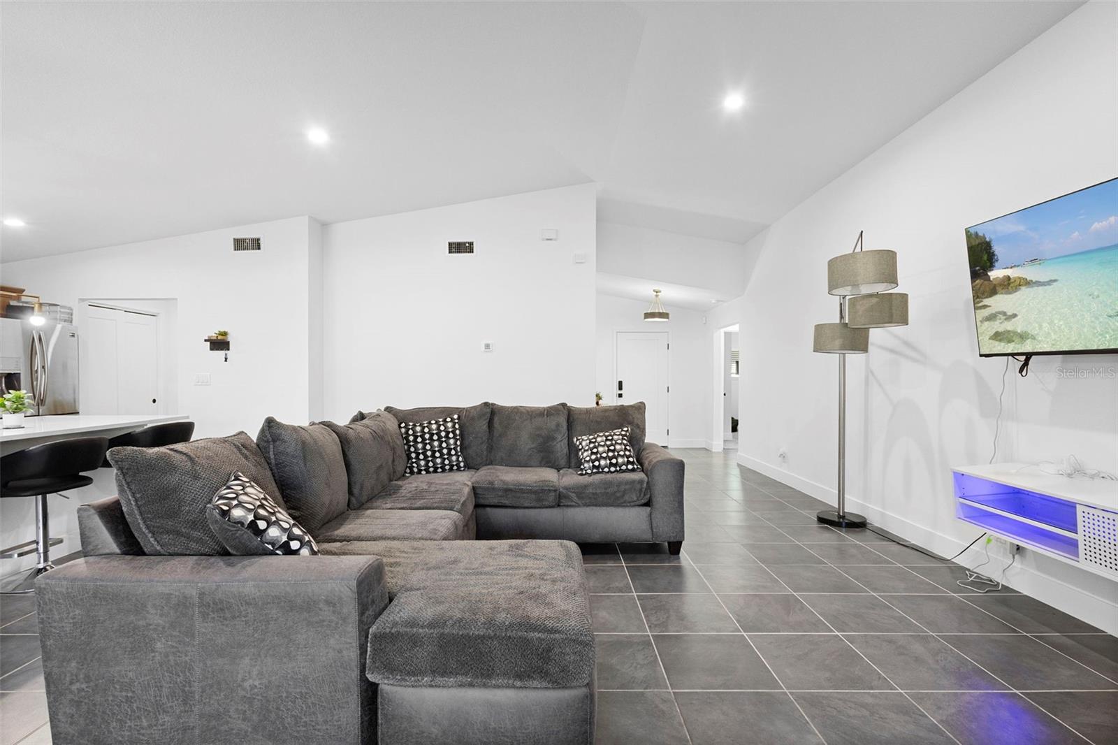 Image 16 of 35 For 1465 20th Street