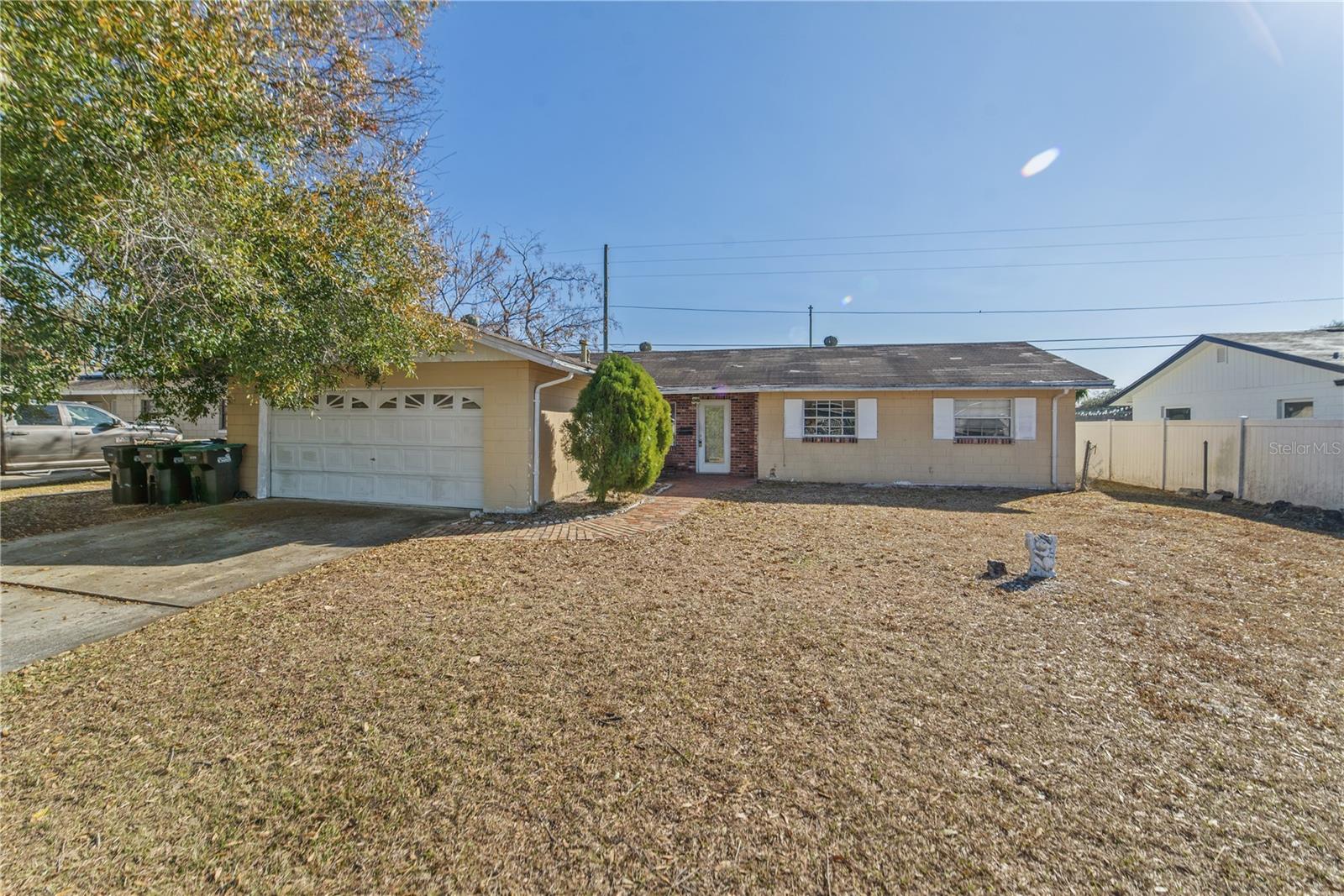 Image 2 of 37 For 937 Barbados Avenue