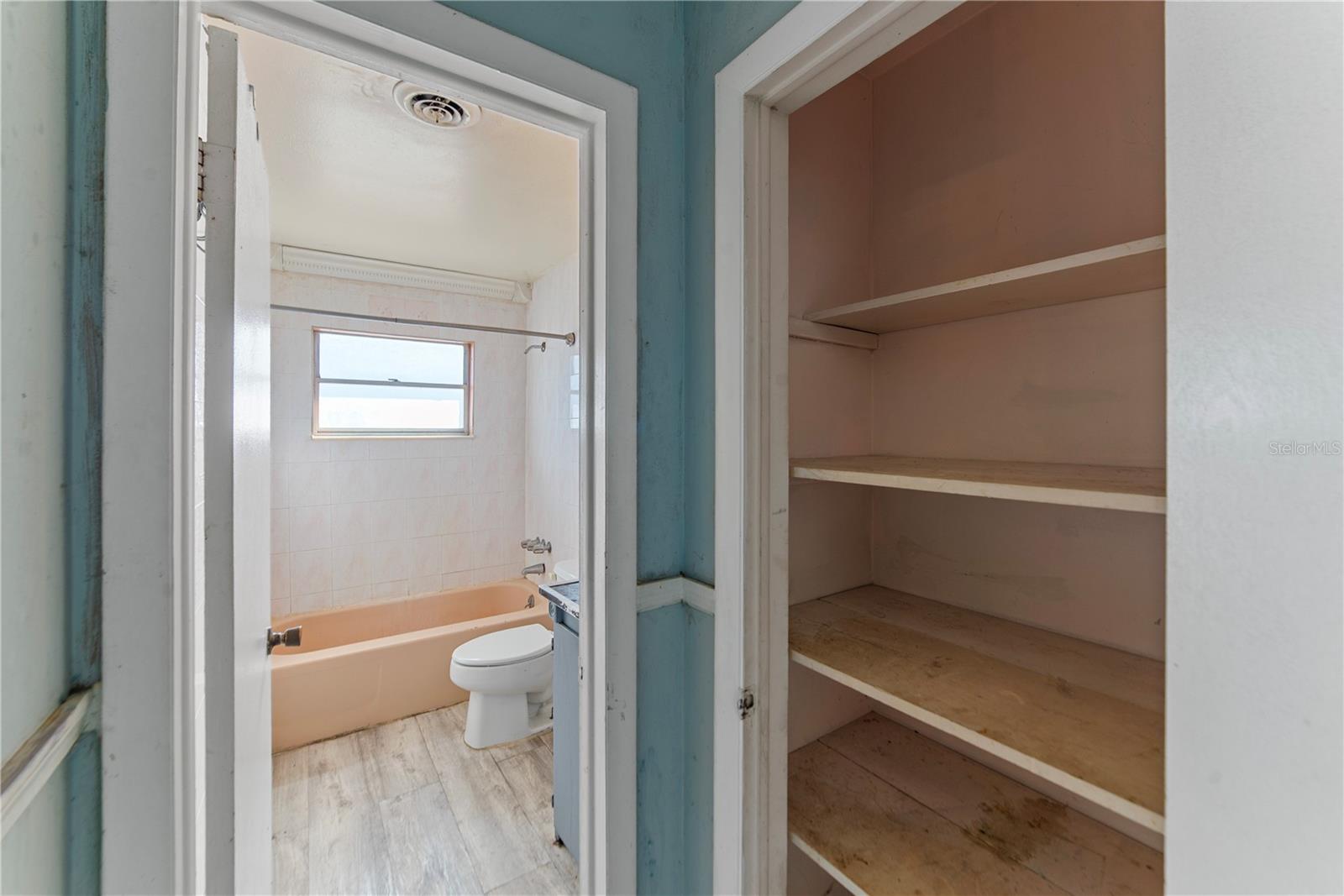 Image 37 of 37 For 937 Barbados Avenue