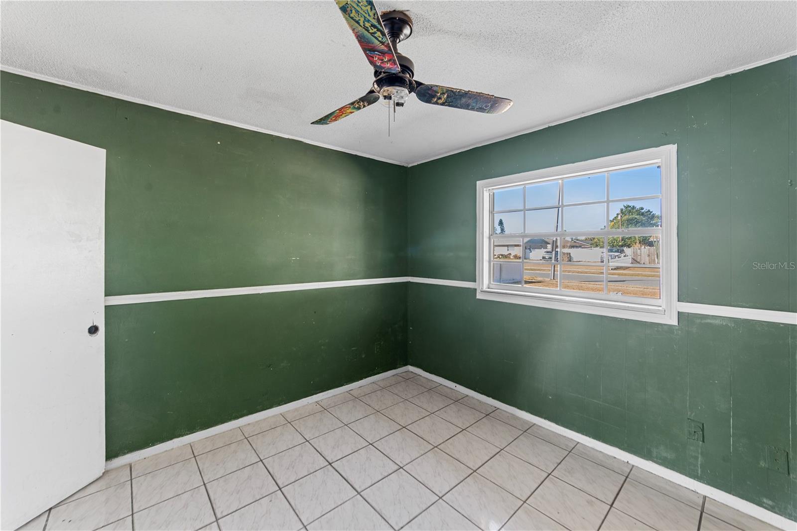 Image 8 of 37 For 937 Barbados Avenue