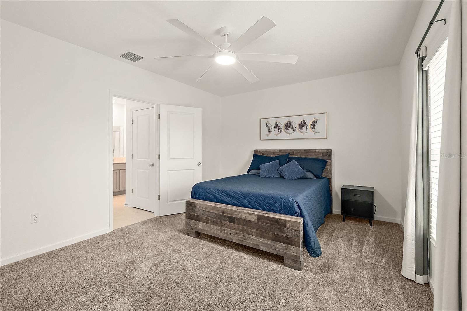 Image 10 of 23 For 2147 Green Valley Street