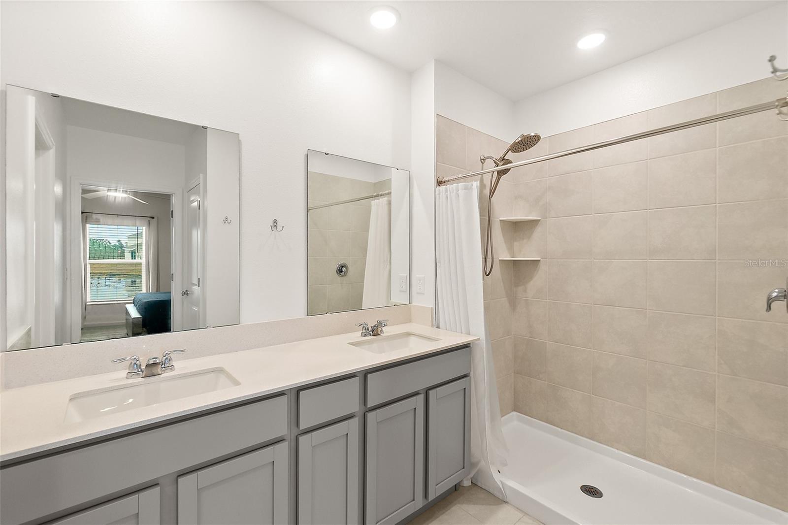 Image 12 of 23 For 2147 Green Valley Street