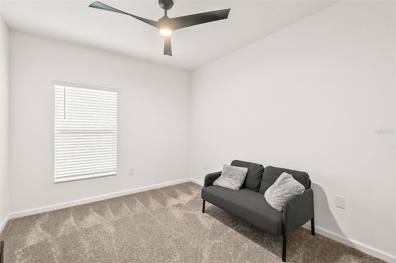 Image 17 of 23 For 2147 Green Valley Street