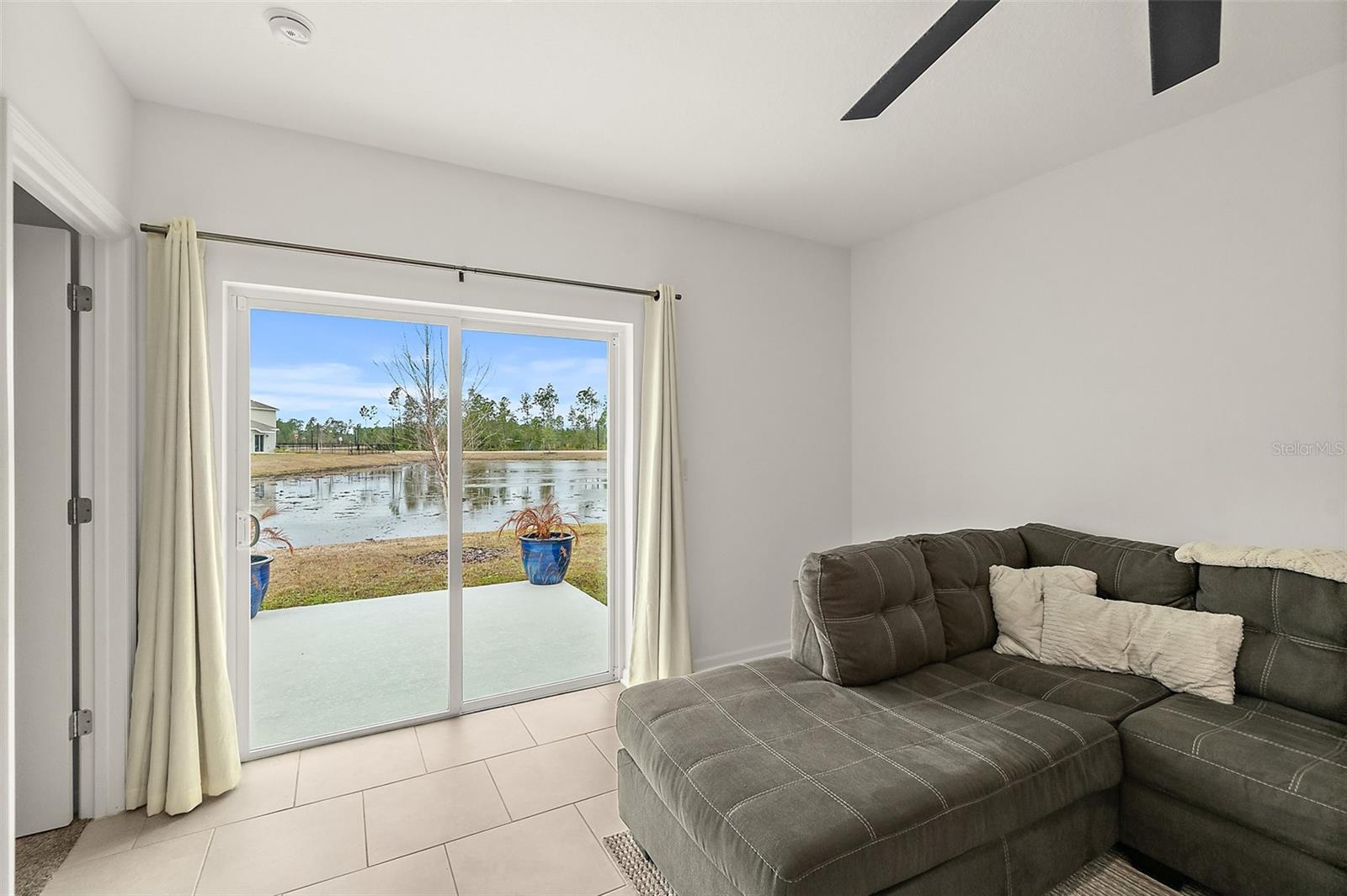 Image 6 of 23 For 2147 Green Valley Street