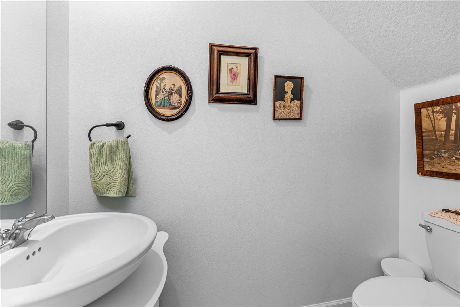 Image 25 of 47 For 1192 Belle Isle Lane