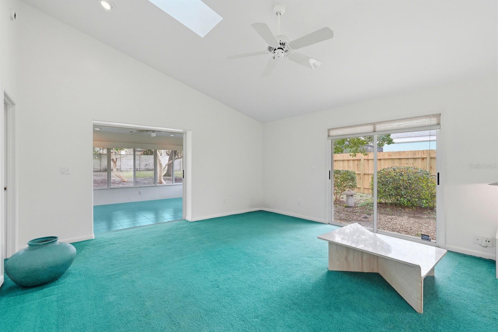 Image 19 of 50 For 4607 Saxon Drive