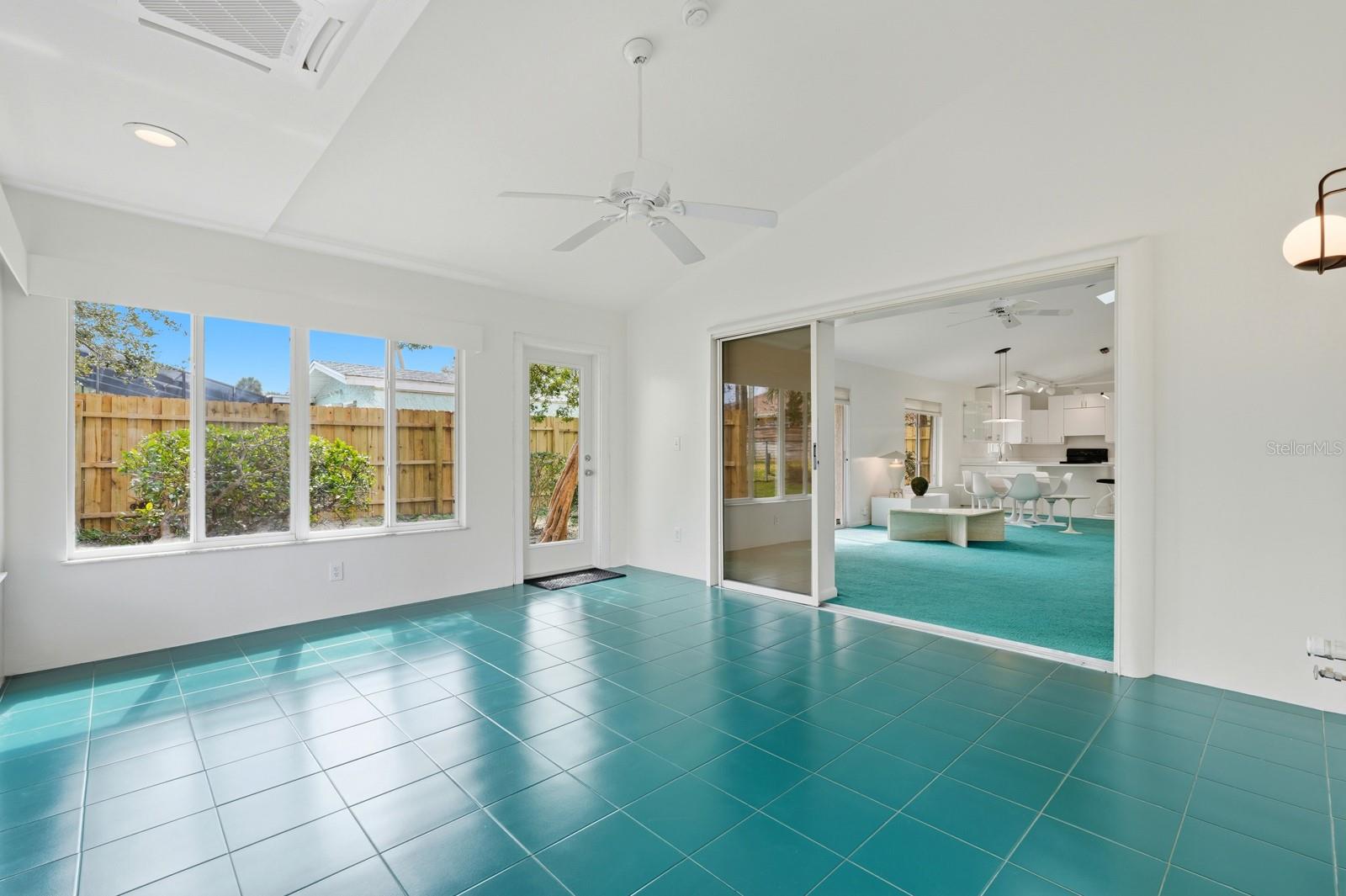 Image 25 of 50 For 4607 Saxon Drive