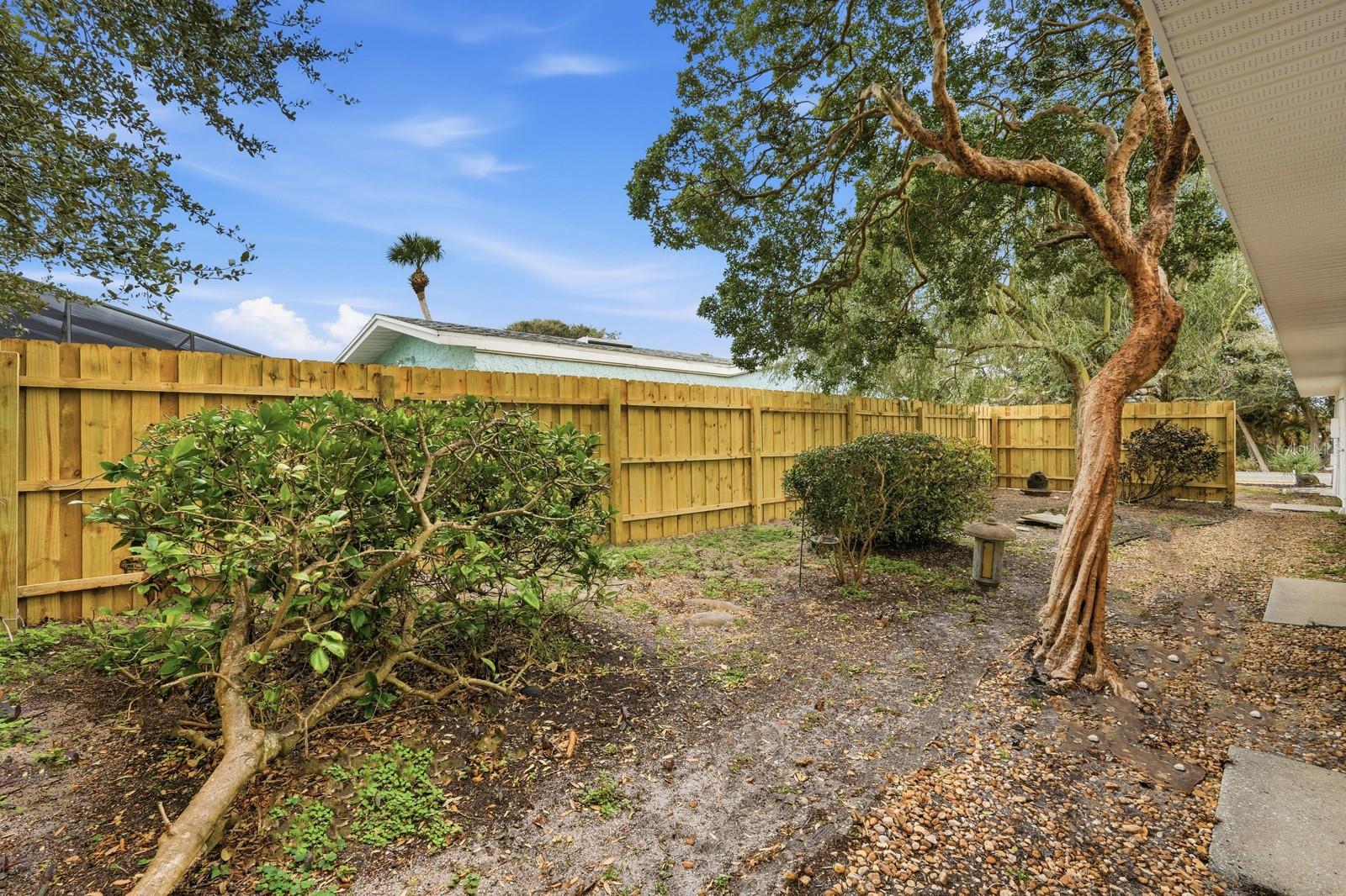 Image 29 of 50 For 4607 Saxon Drive