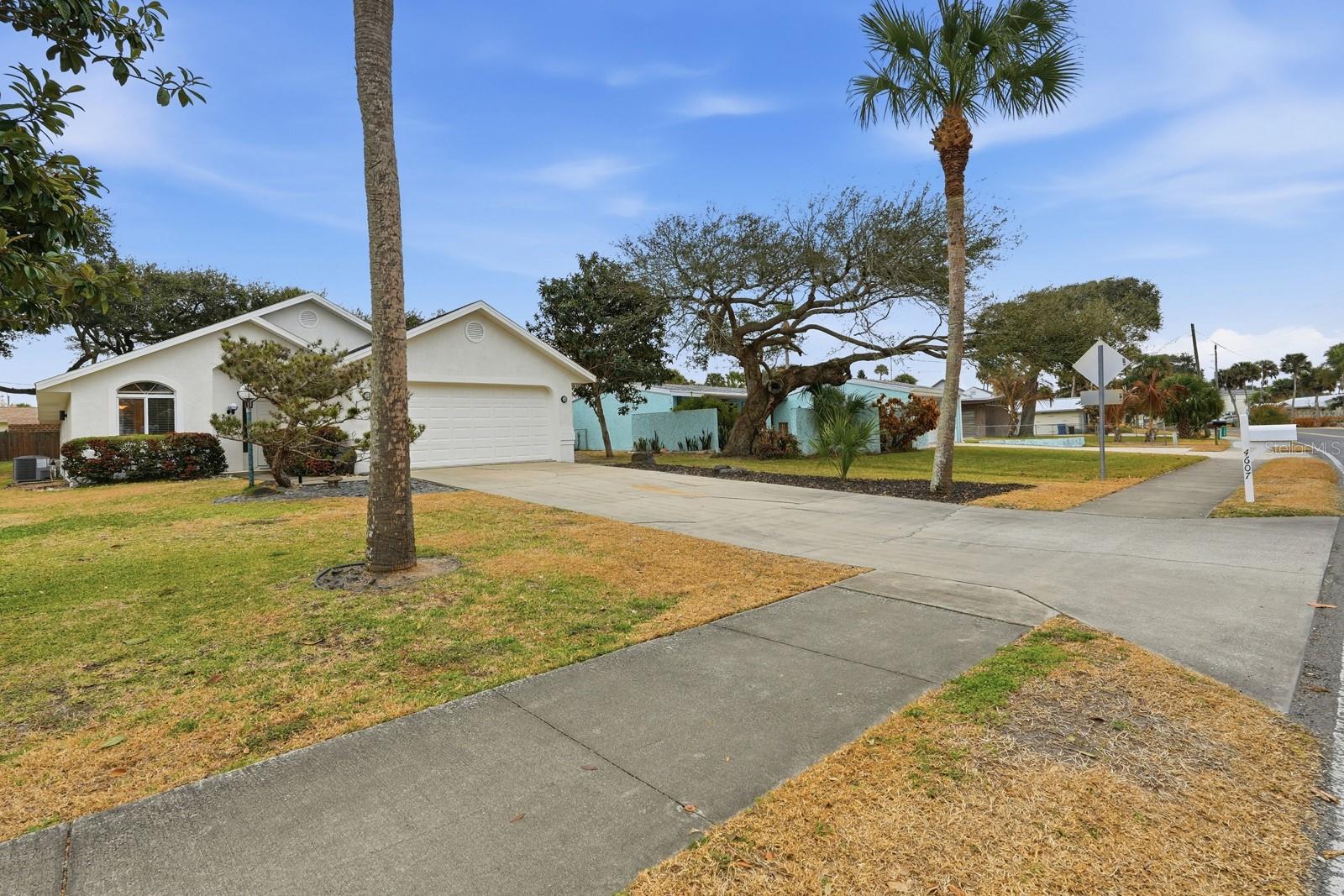 Image 40 of 50 For 4607 Saxon Drive