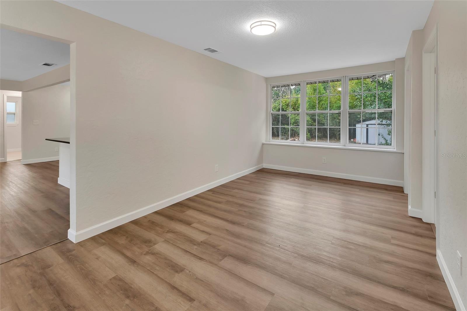 Image 12 of 27 For 218 Lucerne Drive