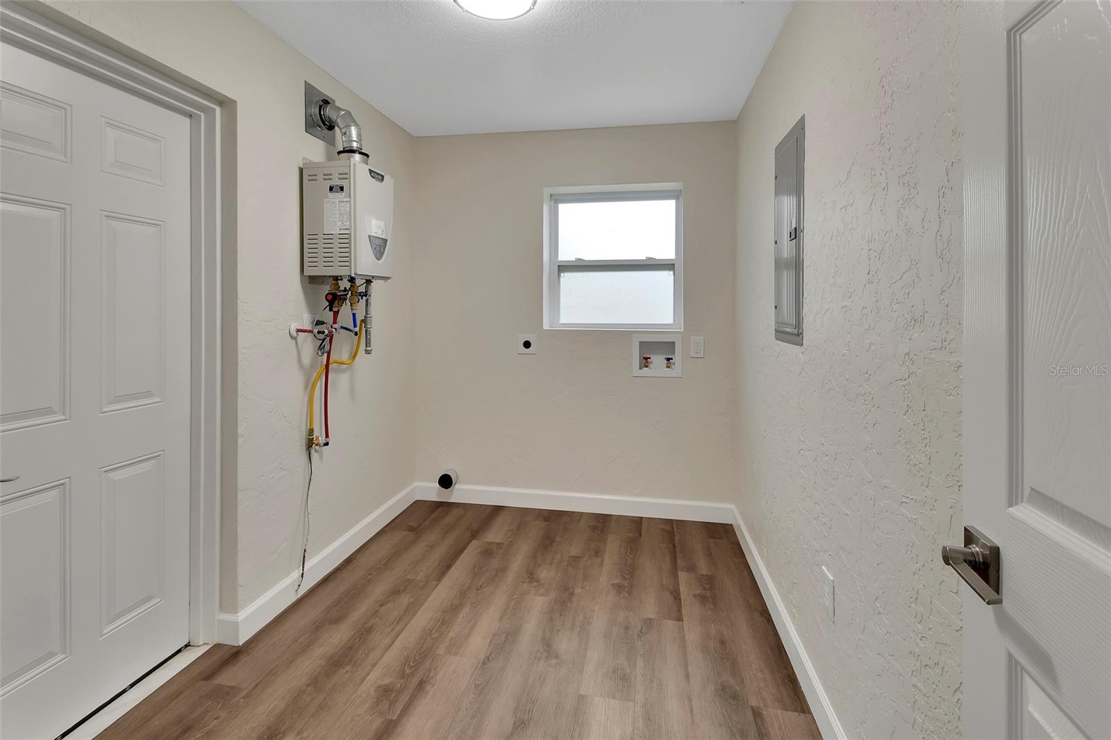 Image 15 of 27 For 218 Lucerne Drive