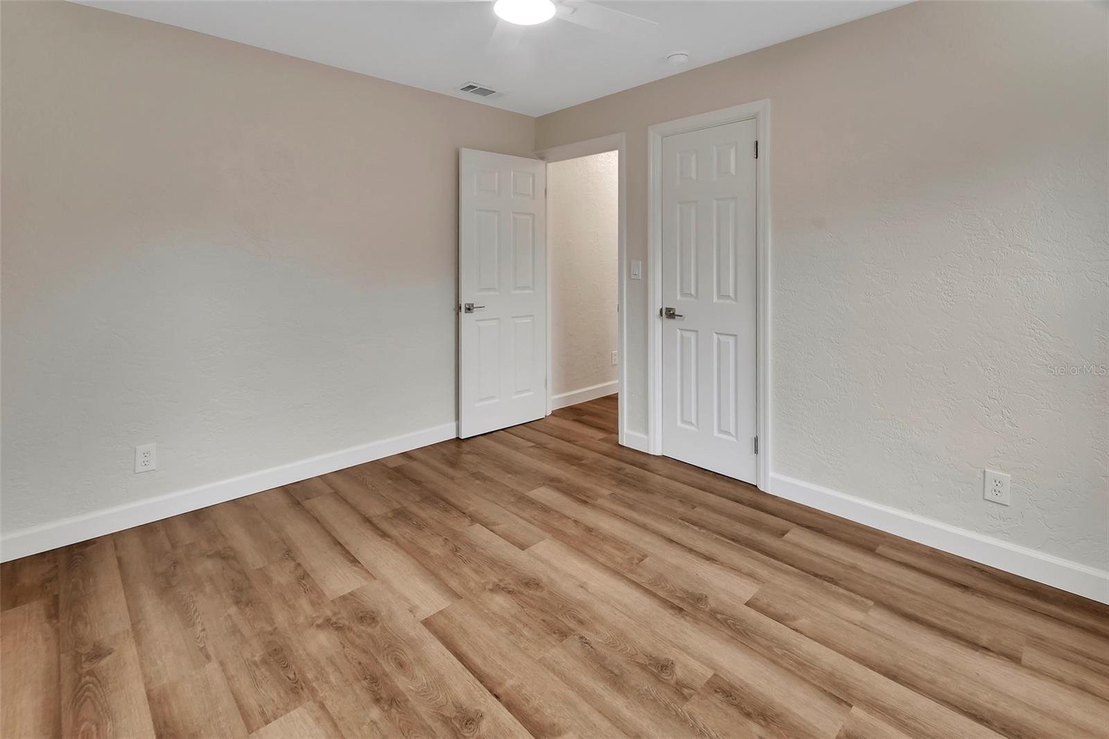 Image 20 of 27 For 218 Lucerne Drive