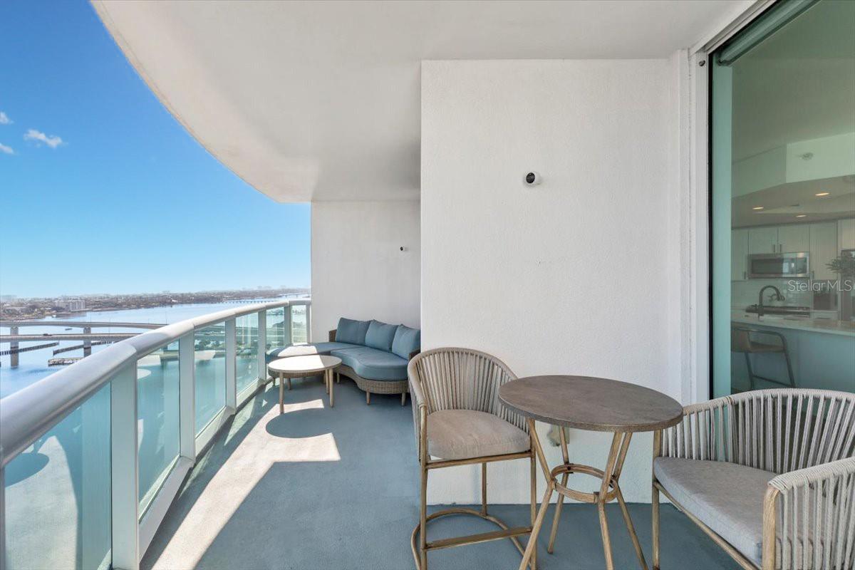 Image 10 of 73 For 231 Riverside Drive 2002