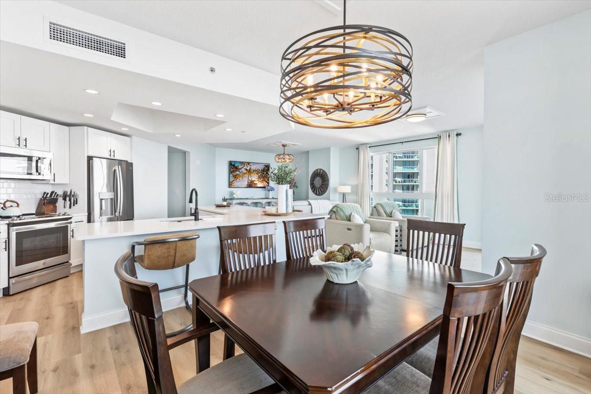 Image 15 of 73 For 231 Riverside Drive 2002