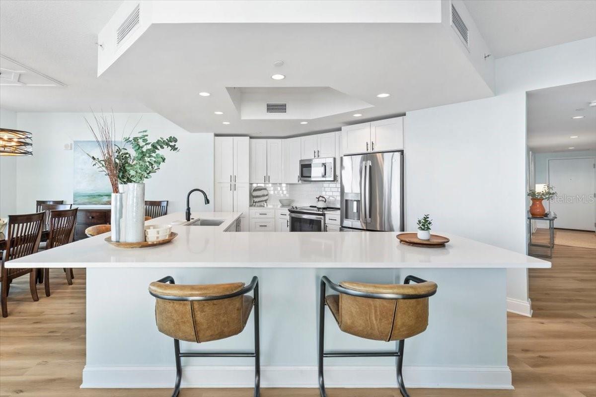 Image 19 of 73 For 231 Riverside Drive 2002