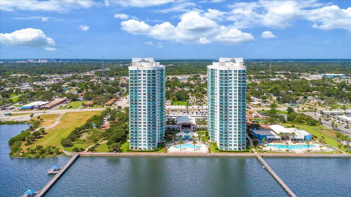 Image 38 of 73 For 231 Riverside Drive 2002