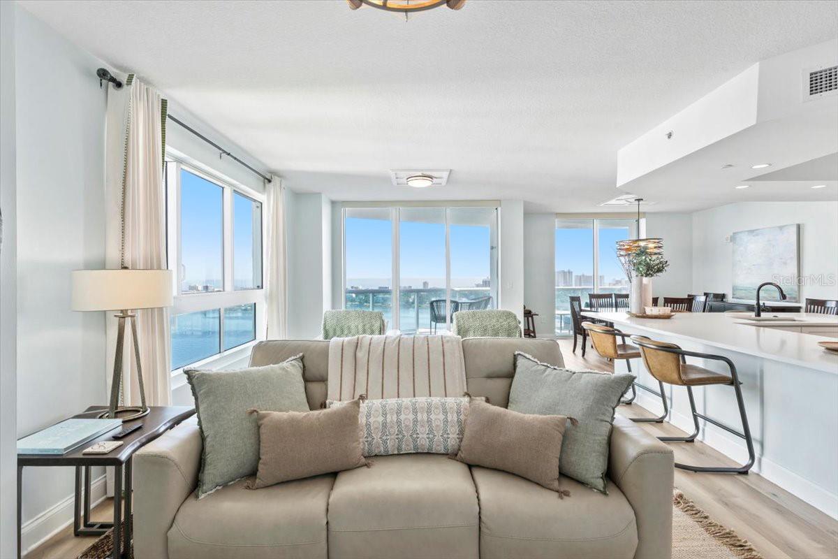 Image 4 of 73 For 231 Riverside Drive 2002