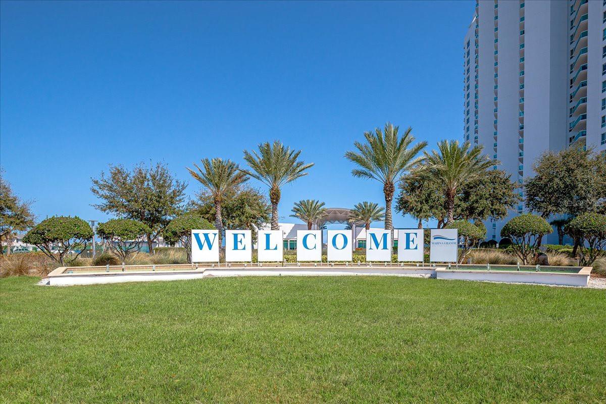 Image 40 of 73 For 231 Riverside Drive 2002