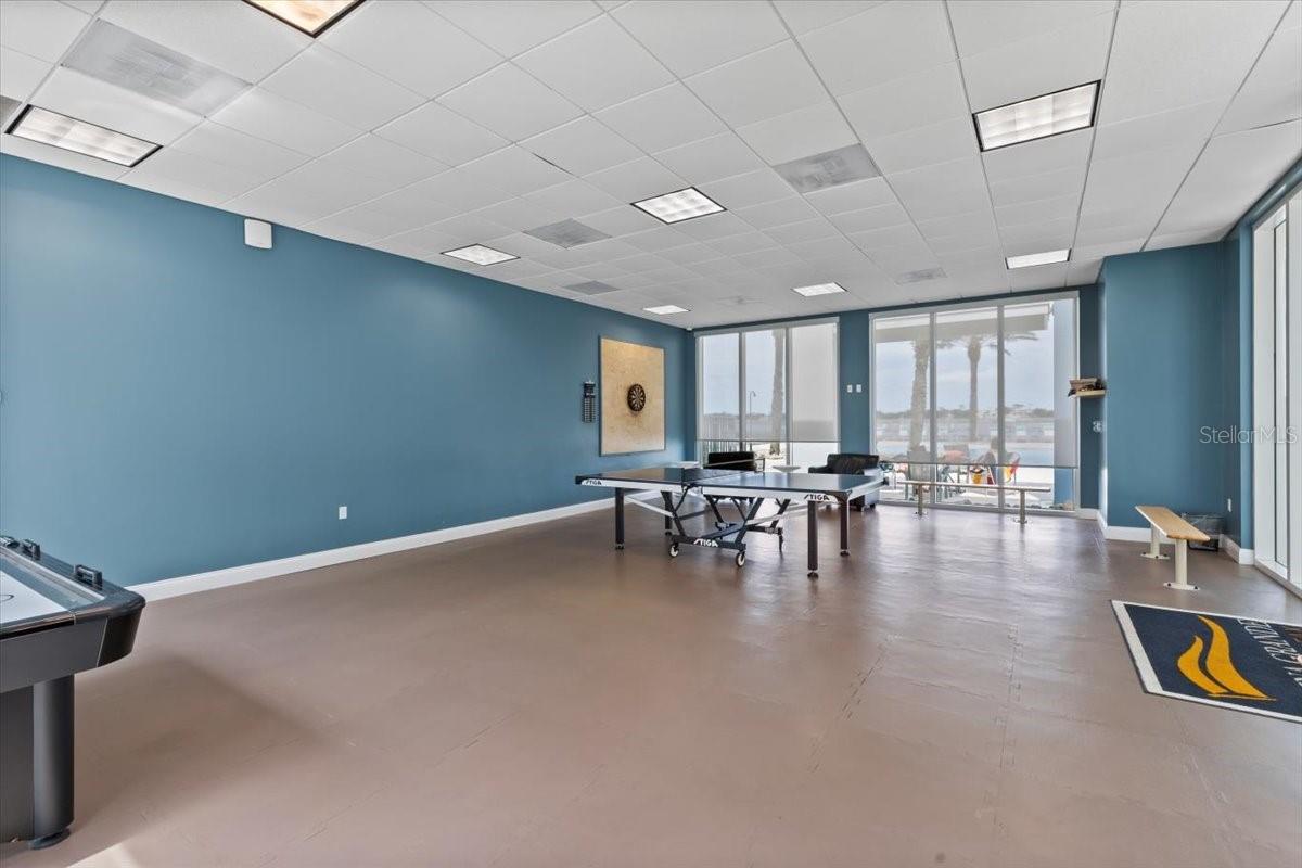 Image 53 of 73 For 231 Riverside Drive 2002