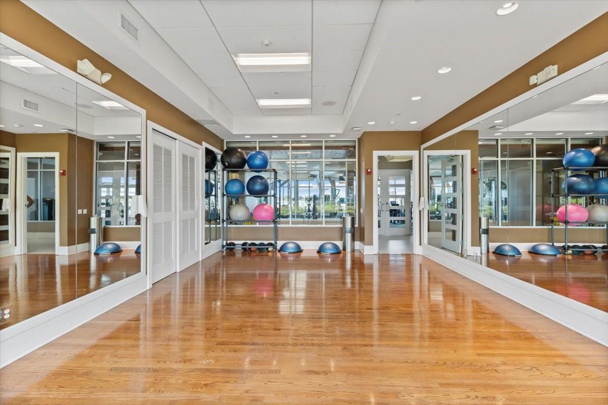 Image 61 of 73 For 231 Riverside Drive 2002