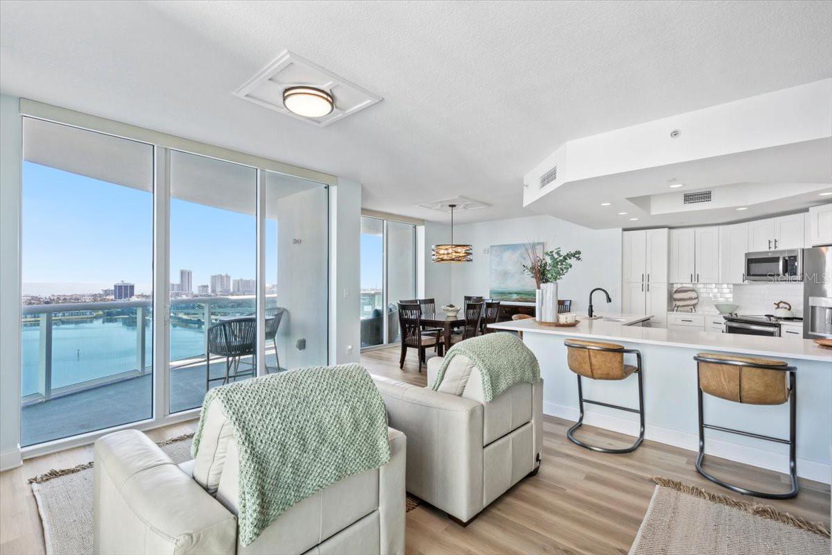 Image 7 of 73 For 231 Riverside Drive 2002